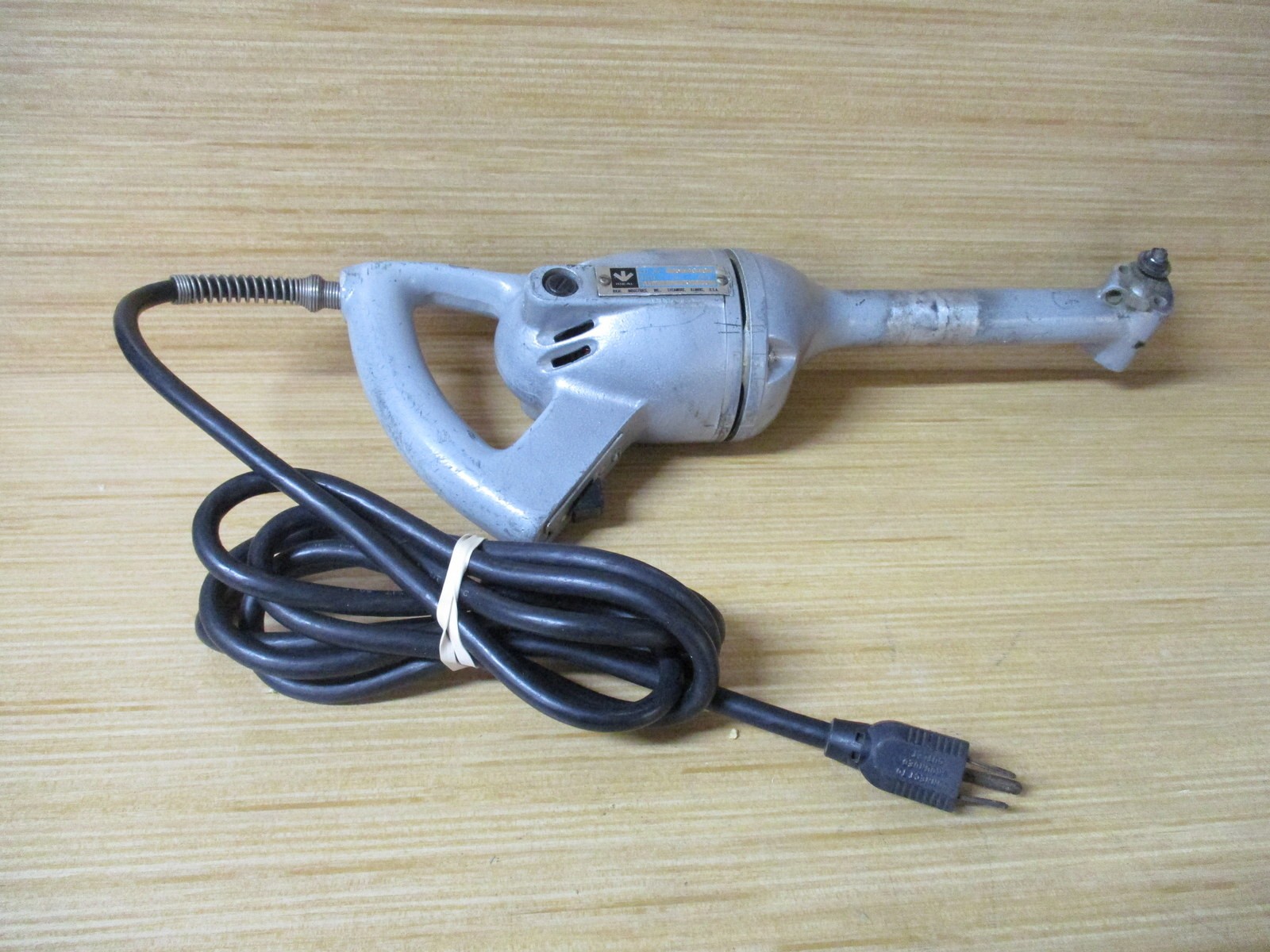 Ideal 25-001C Vintage Rotary Cutter 25001C