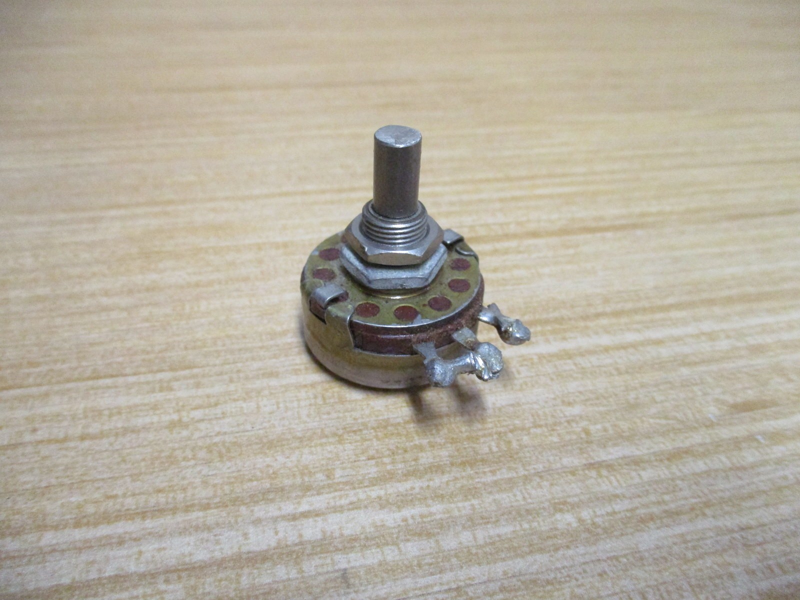 Allen Bradley J2N200P251UA Potentiometer 250 OHM