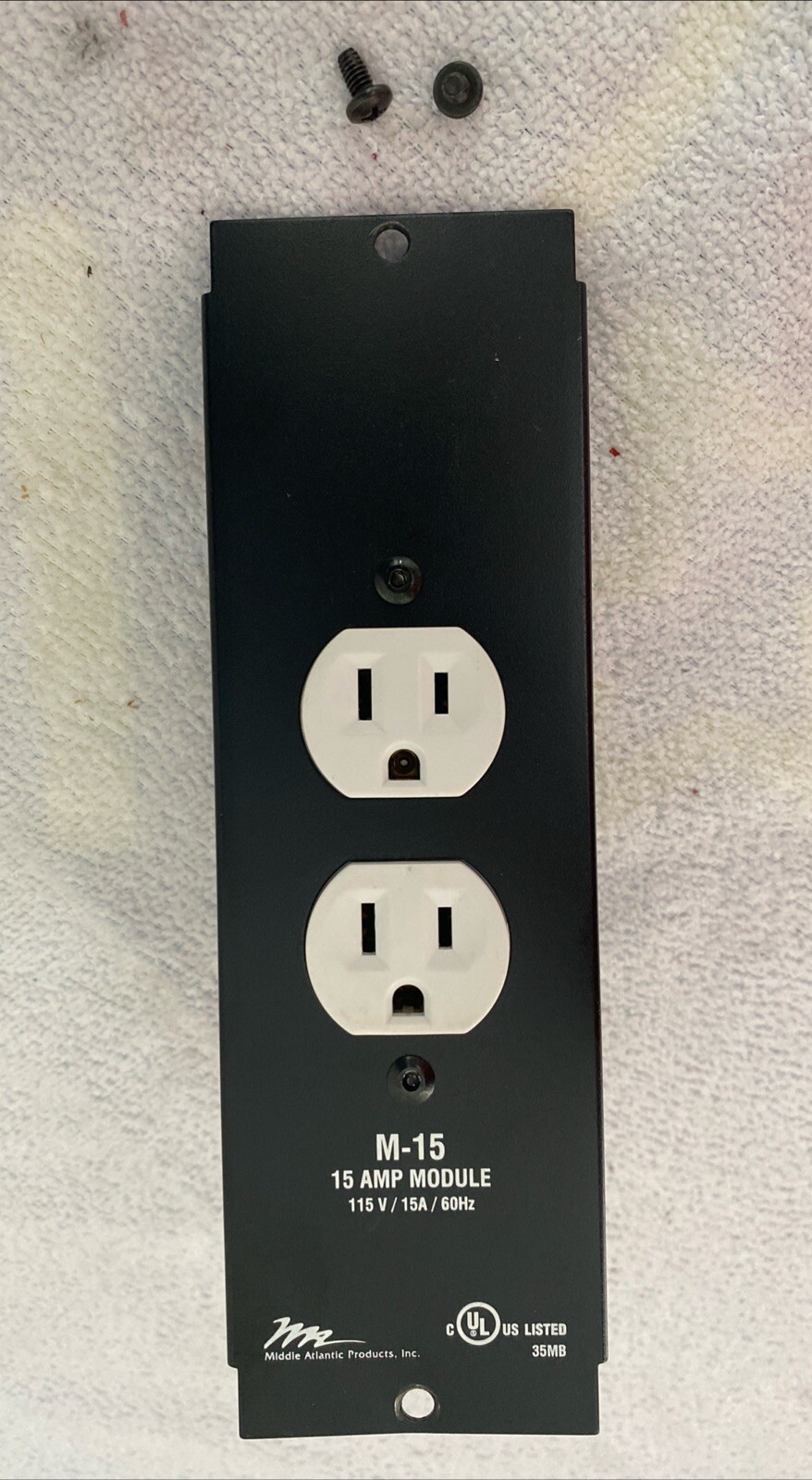 Middle Atlantic Products MPR 15A AMP Duplex Module Model # M-15 ( 115 V/15A/60Hz