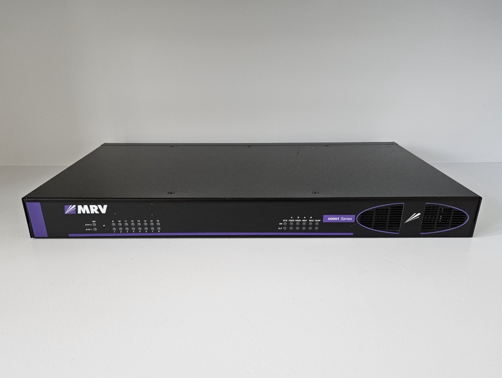 MRV LX-4016T-101AC 4000T Series 16-Port Remote Console Server