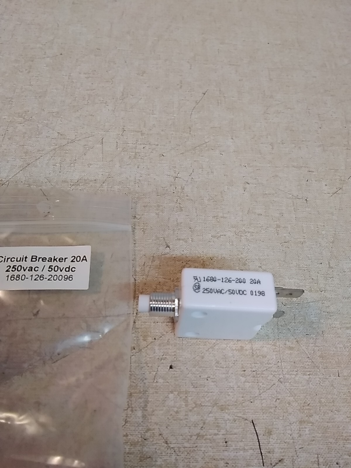 NEW Mechanical products 1680-126-200 20A 250VAC/50VDC Circuit Breaker