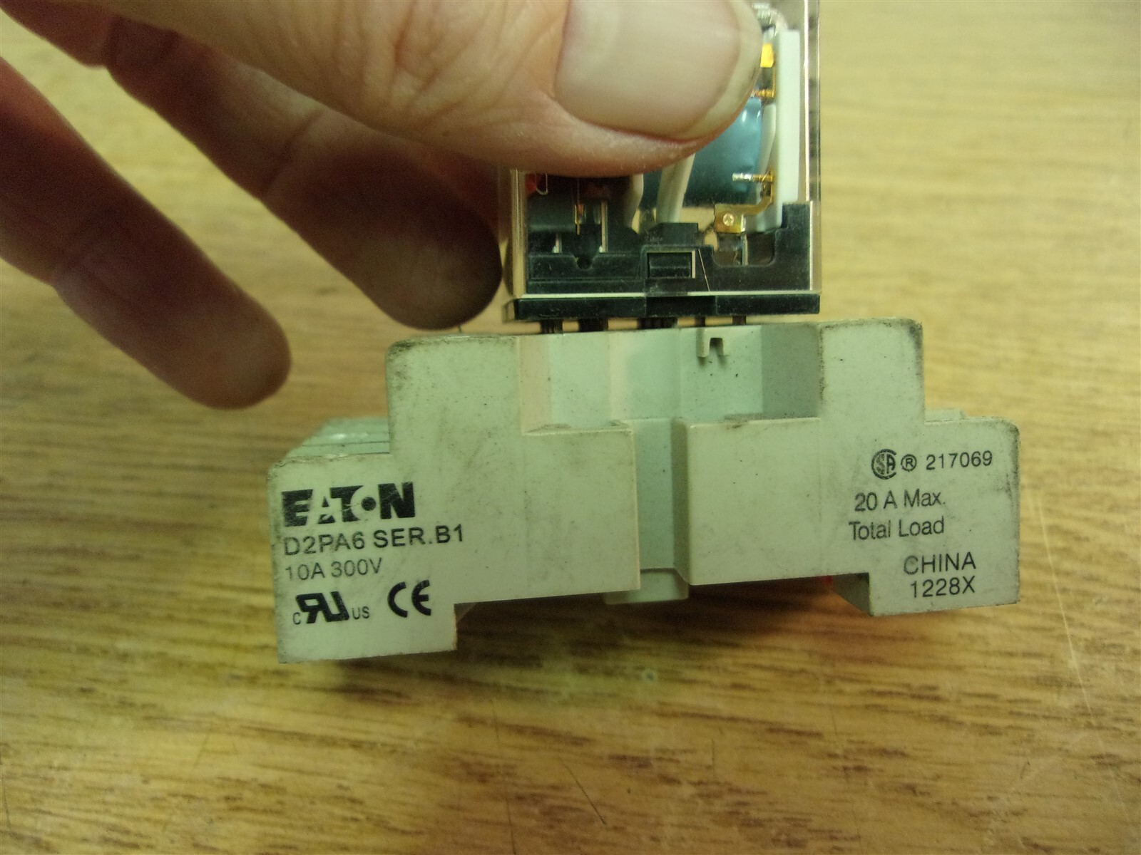Omron MY4 24VDC Relay w/ D2PA6 Series B1 10A 300V “E” *FREE SHIPPING*