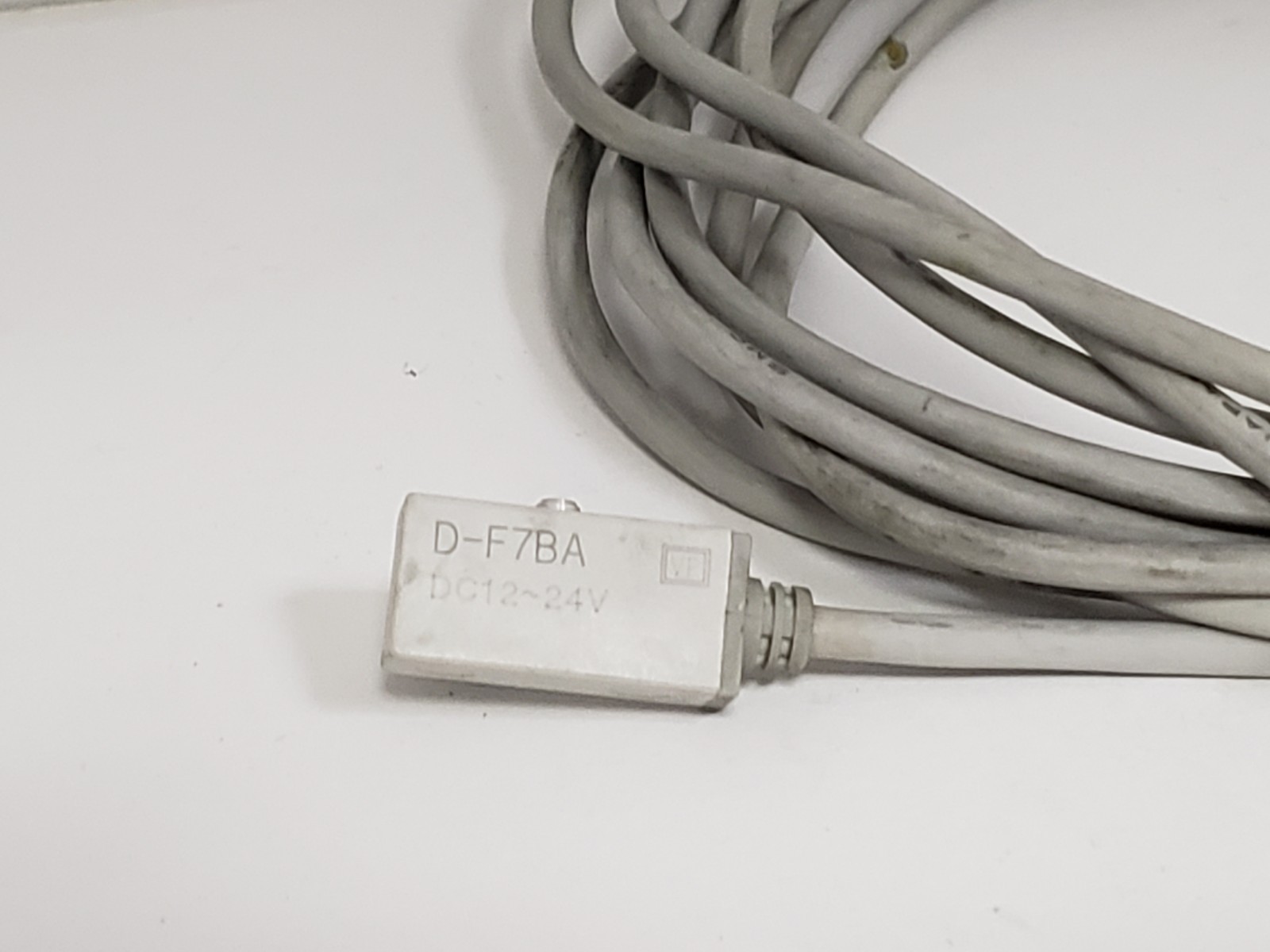 SMC D-F7BA AUTO SWITCH 12-24 VDC 1/2 METER CABLE 2 WIRE