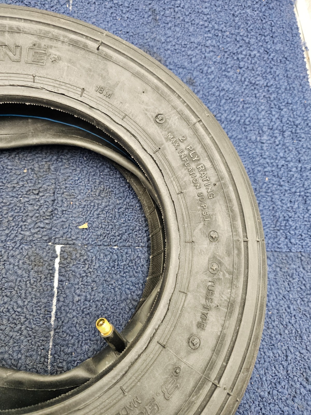 Deestone D601 3.5-8 Load 2 Ply Industrial Tire Black Tube Type 30PSI Max D601-01