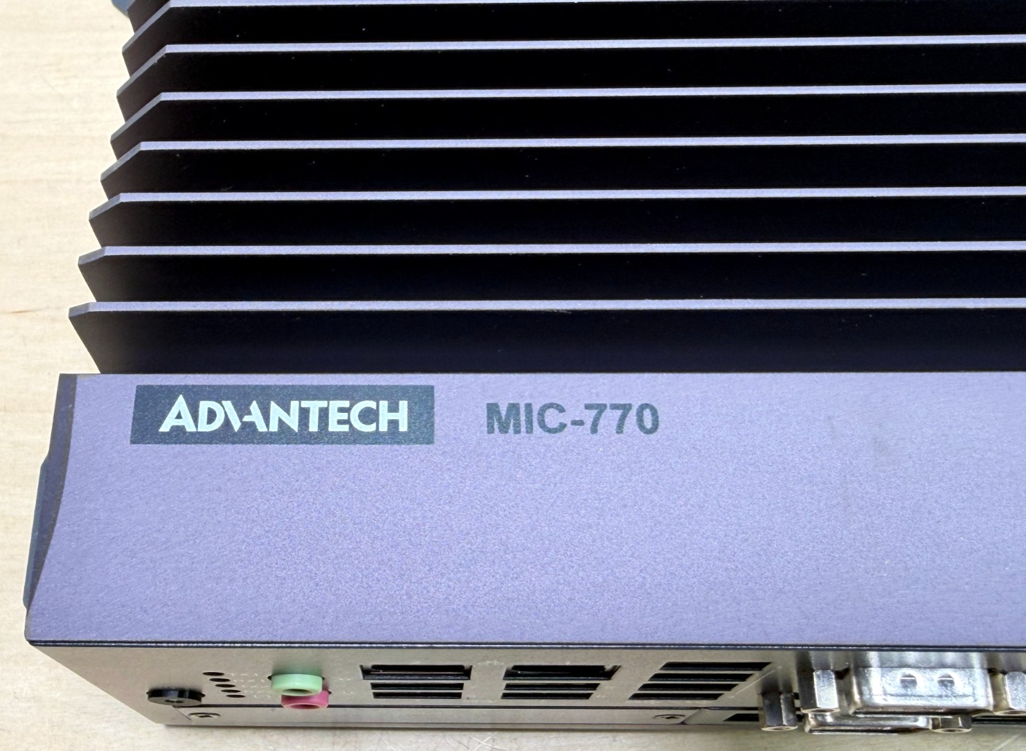 Advantech MIC-770 V1 High Performance Embedded Industrial PC, MIC-770Q-00A2