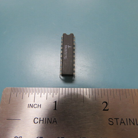 Intersil 59628757702 Qty of 1 per Lot CMOS OCTAL INVERTING BUS TRANSCE