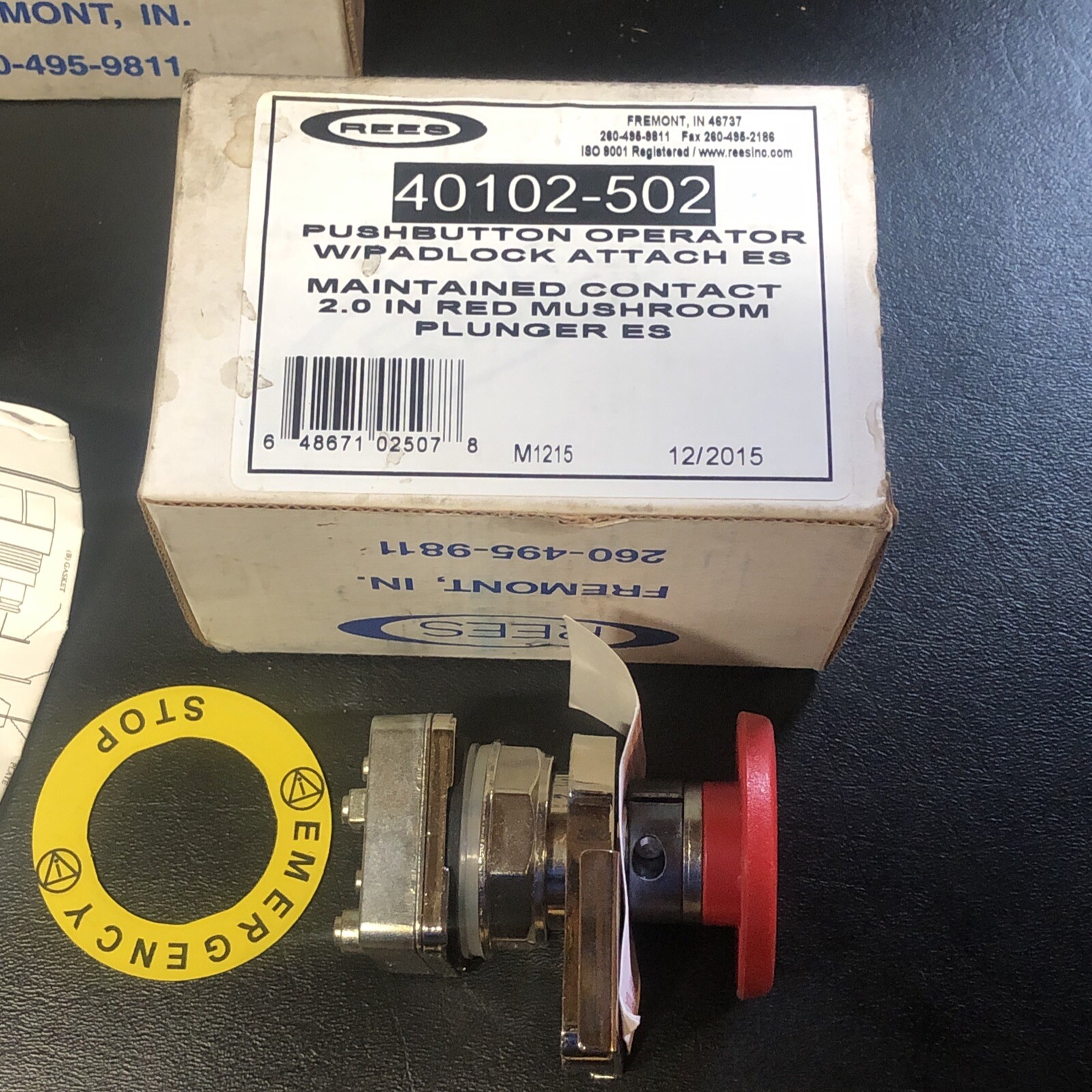 REES 40102-502 PUSHBUTTON OPER W/PADLOCK ATTACH MAINT 2.0″RED MUSHRM PLUNGER NIB