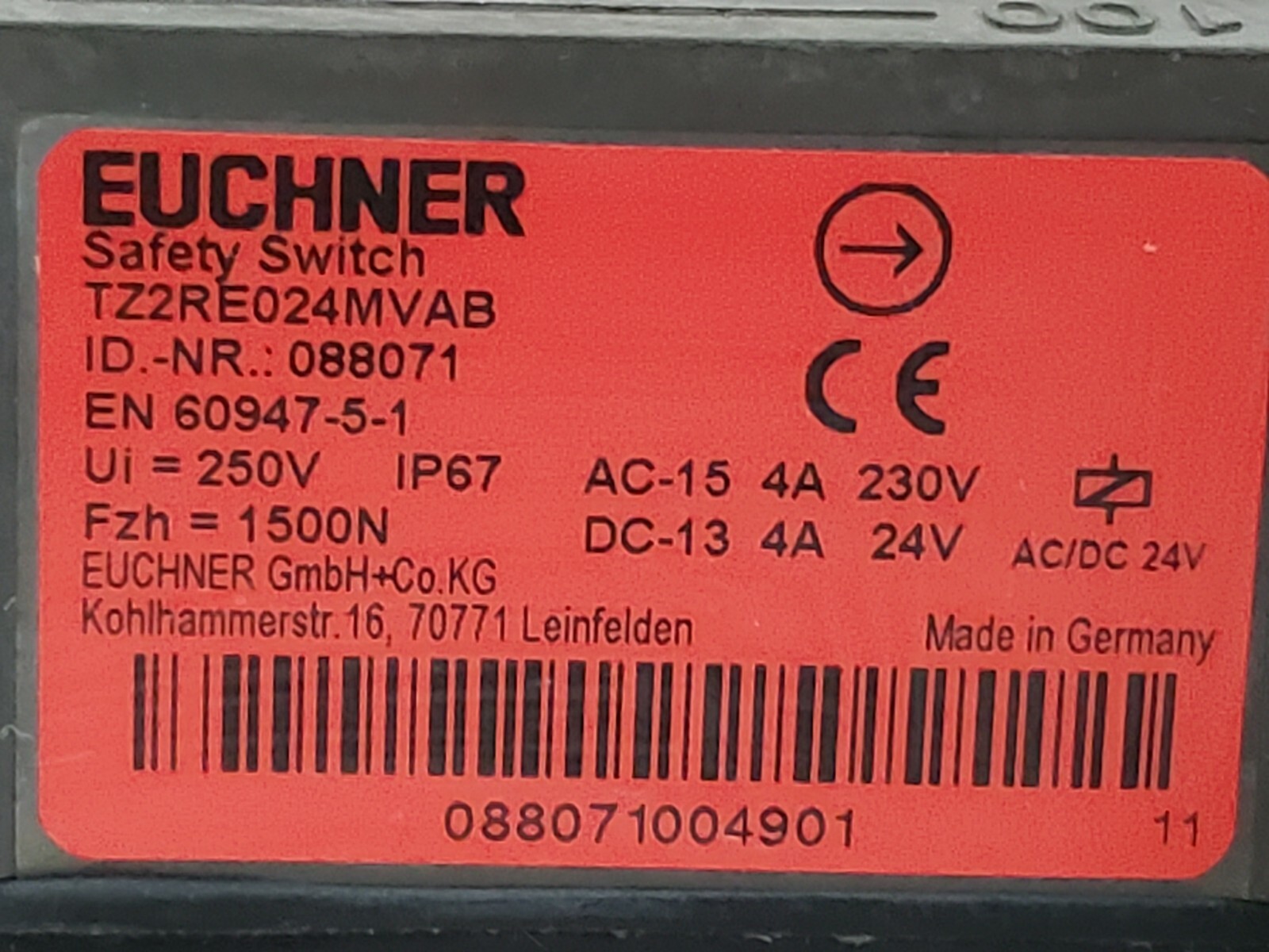 EUCHNER TZ2RE024MVAB SAFETY SWITCH 24V AC/DC 9 PIN (088071) NNB