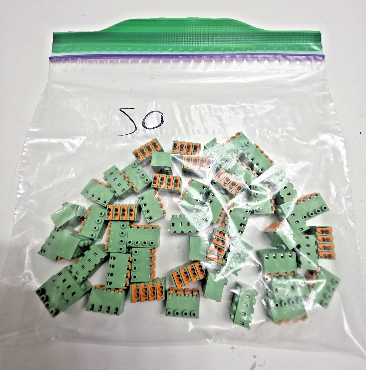 LOT OF 50, FK-MPT, PHOENIX CONTACT NICT-4AA/1A CONNECTOR TERMINAL 4-POLE, NEW