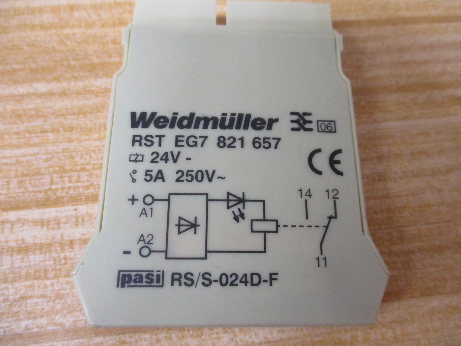 Weidmuller RST EG7 Relay Coupler 821-657