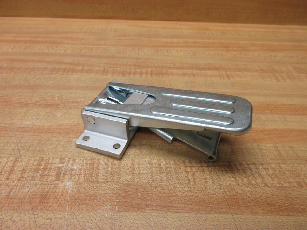 Part 1807A57 Adjustable Grip Draw Latch