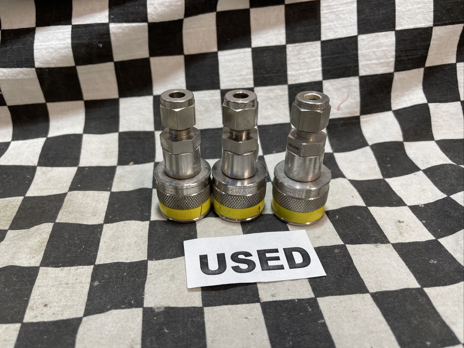 SWAGELOK SS-QC4-B-400K4, Quick Connect 1/4″, LOT OF 7, SHIPSAMEDAY#1222P8