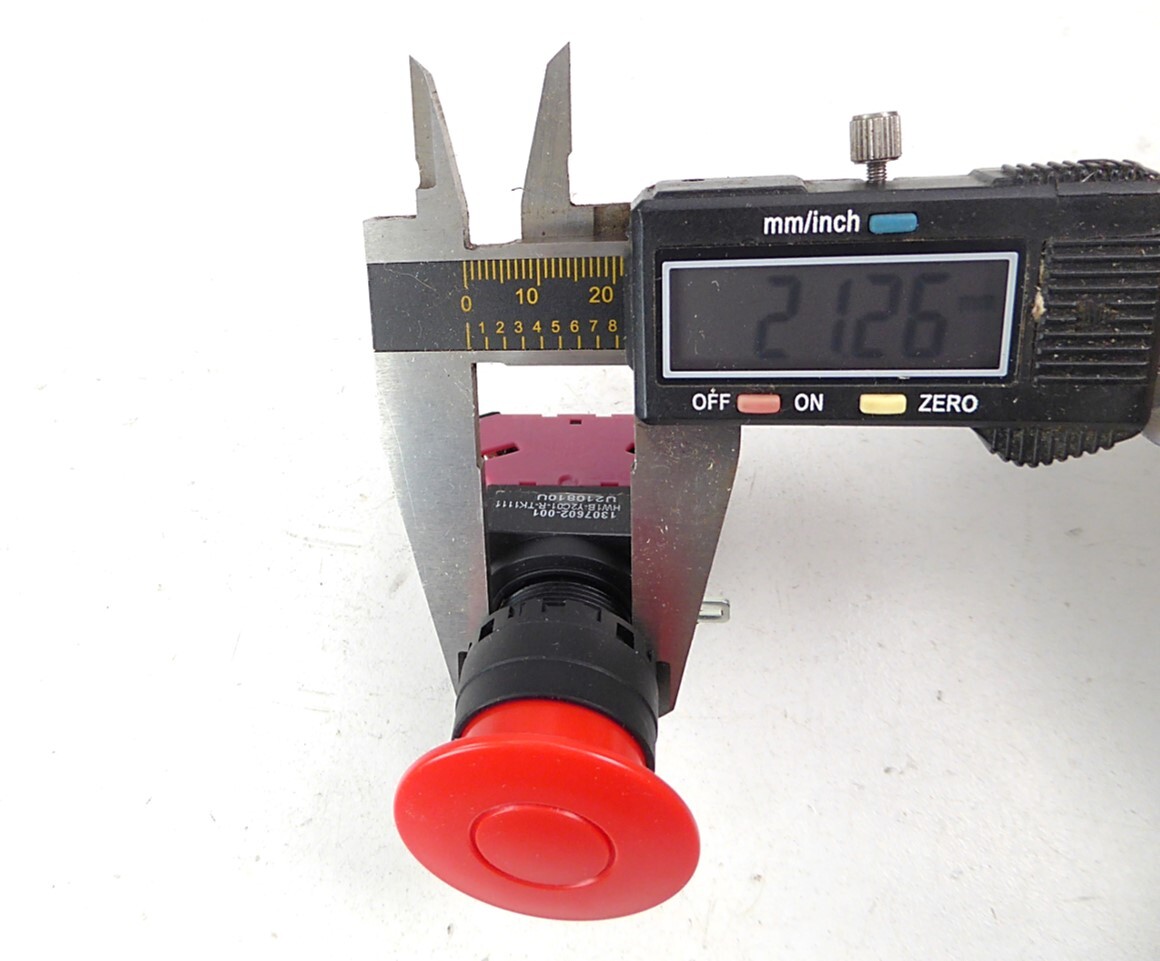 IDEC 1307602-001 HW1B-Y2C01-R-TK 1111 40mm Red Push-Pull Switch NEW NO BOX
