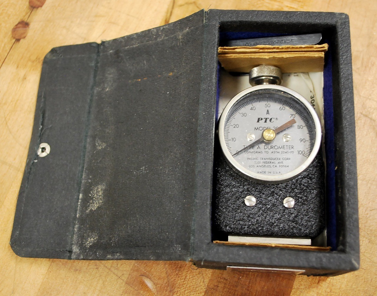 PTC Model 306, Type A, Durometer. Conforms to ASTM 2240-75 – USED