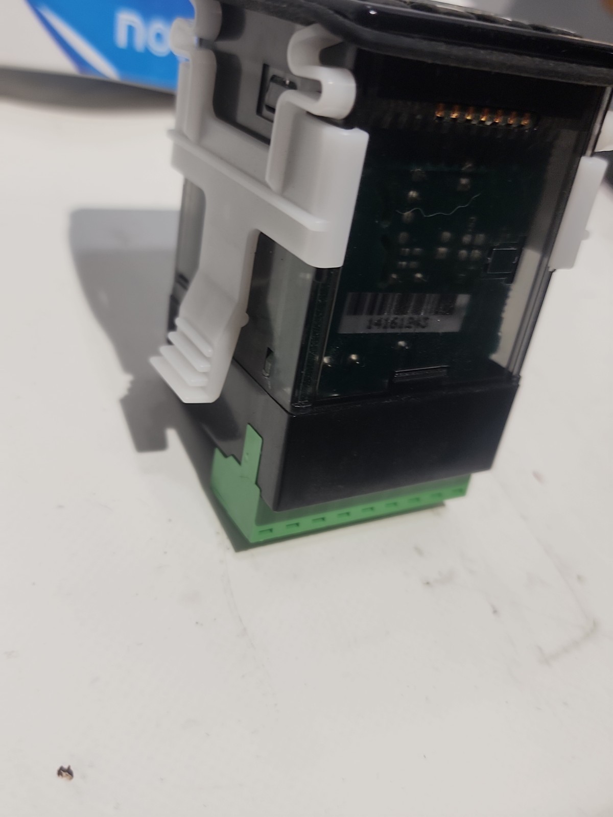 NOVUS N1040-PR-F Temperature Controller
