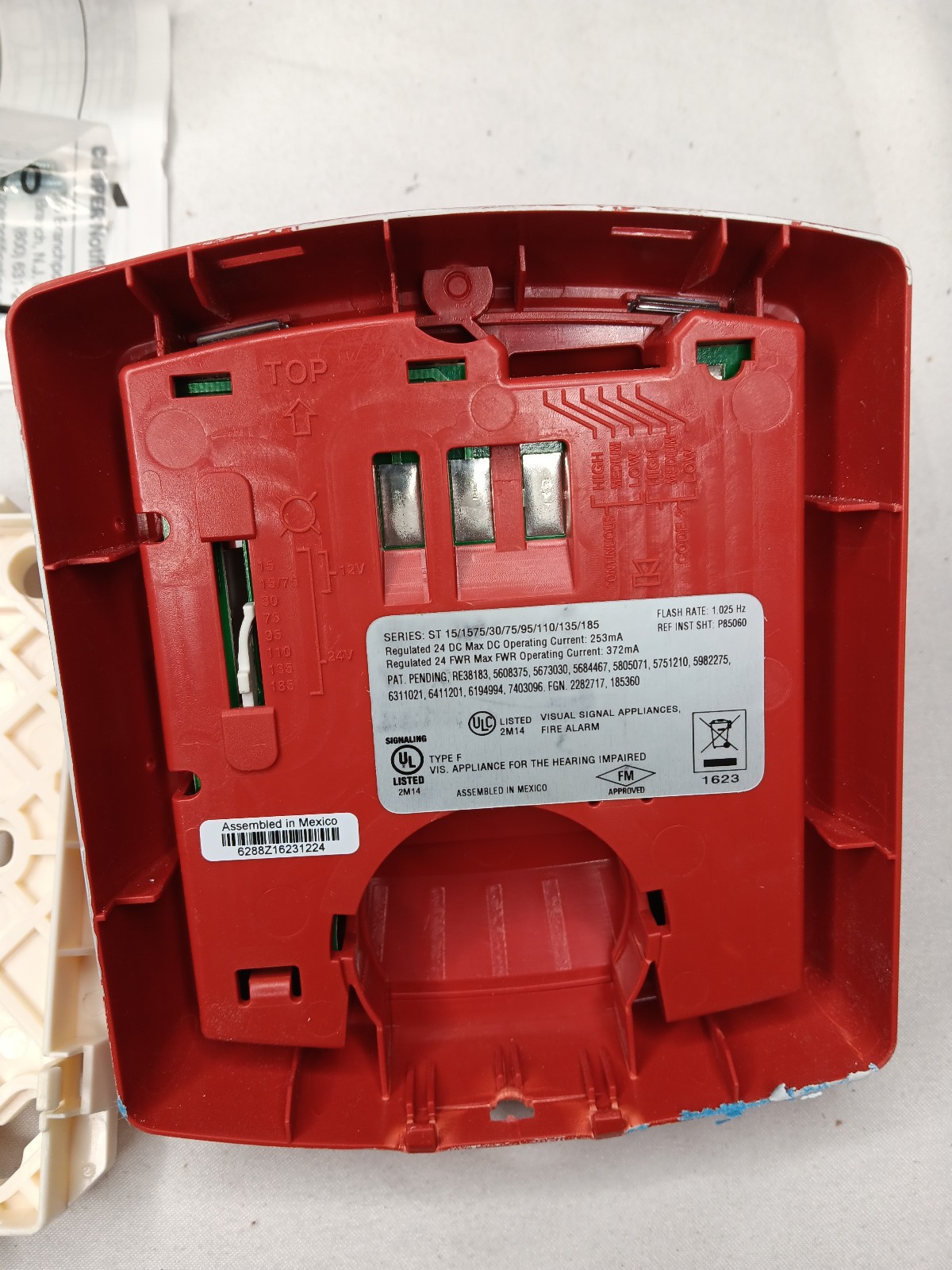 SYSTEM SENSOR ST Alarm Strobe *Wrong Box*