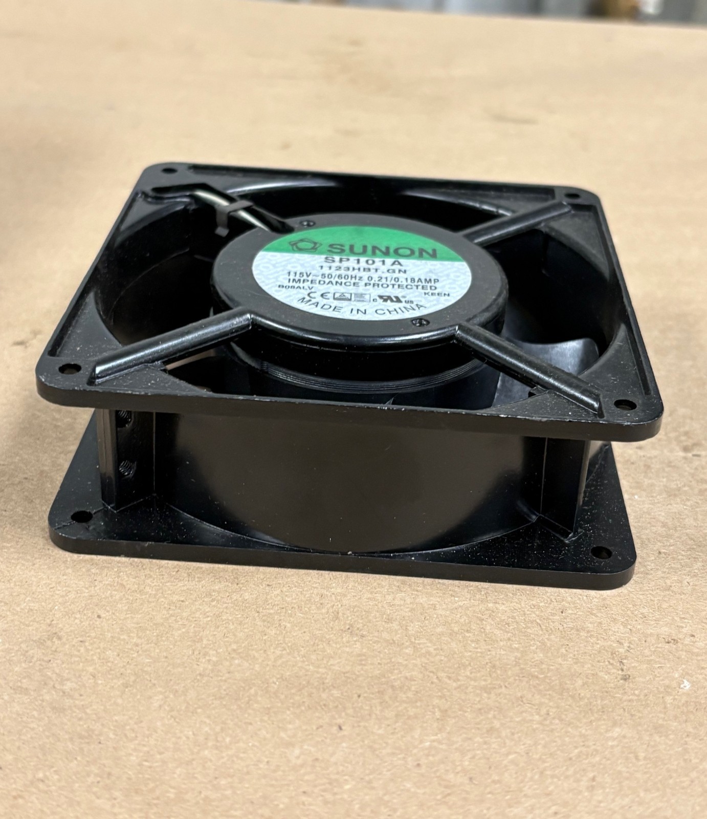 SUNON SP101A COOLING FAN 1123HBT.GN 115V 50/60HZ 0.21/0.18A NEW