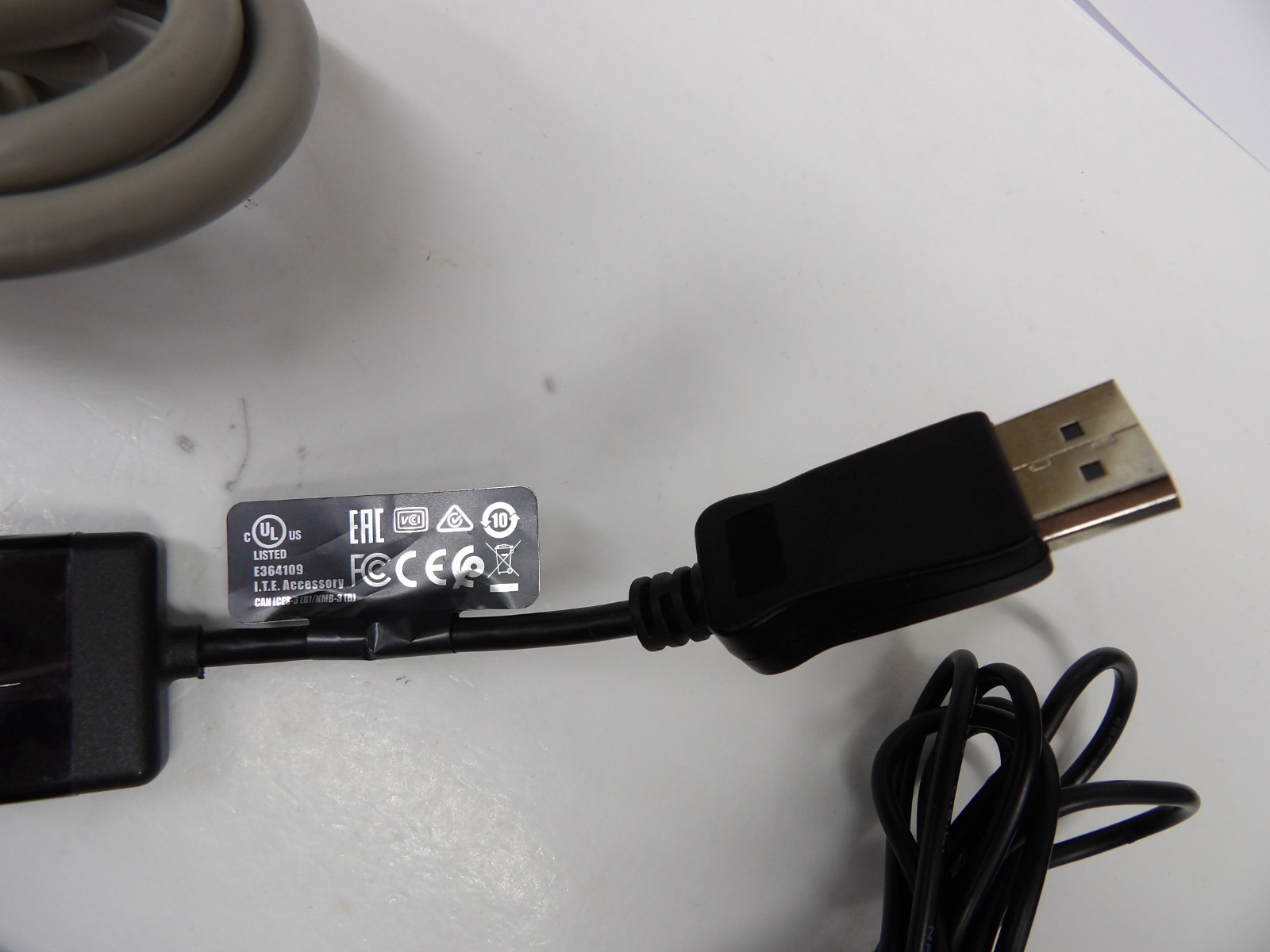 Adderlink X PRO USB Extender, Cables and Power Supply included