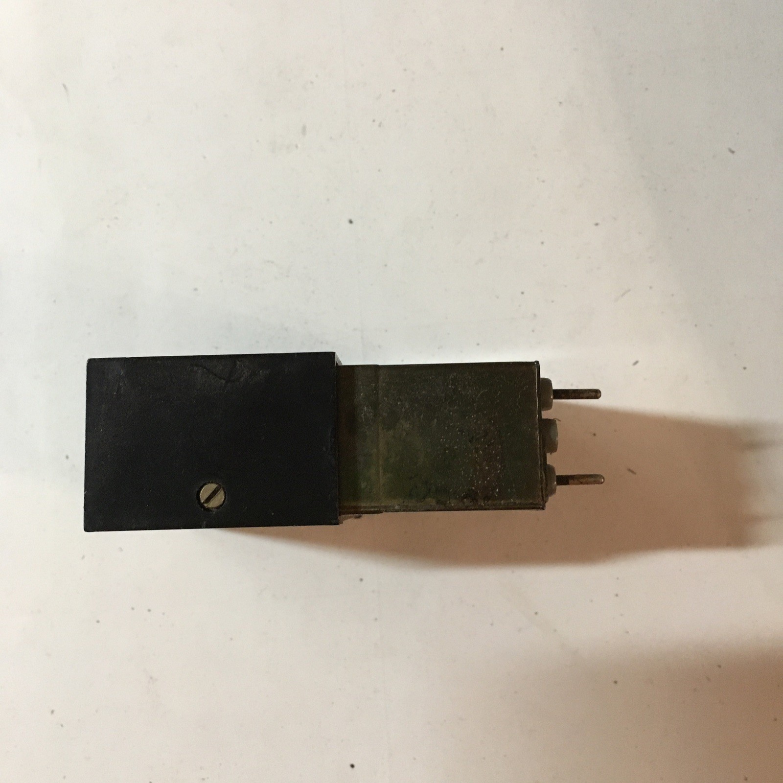 VTG Hecon A6414004-110DC.1.4 4 digit Resetable Counter 8500ohm coil UEC