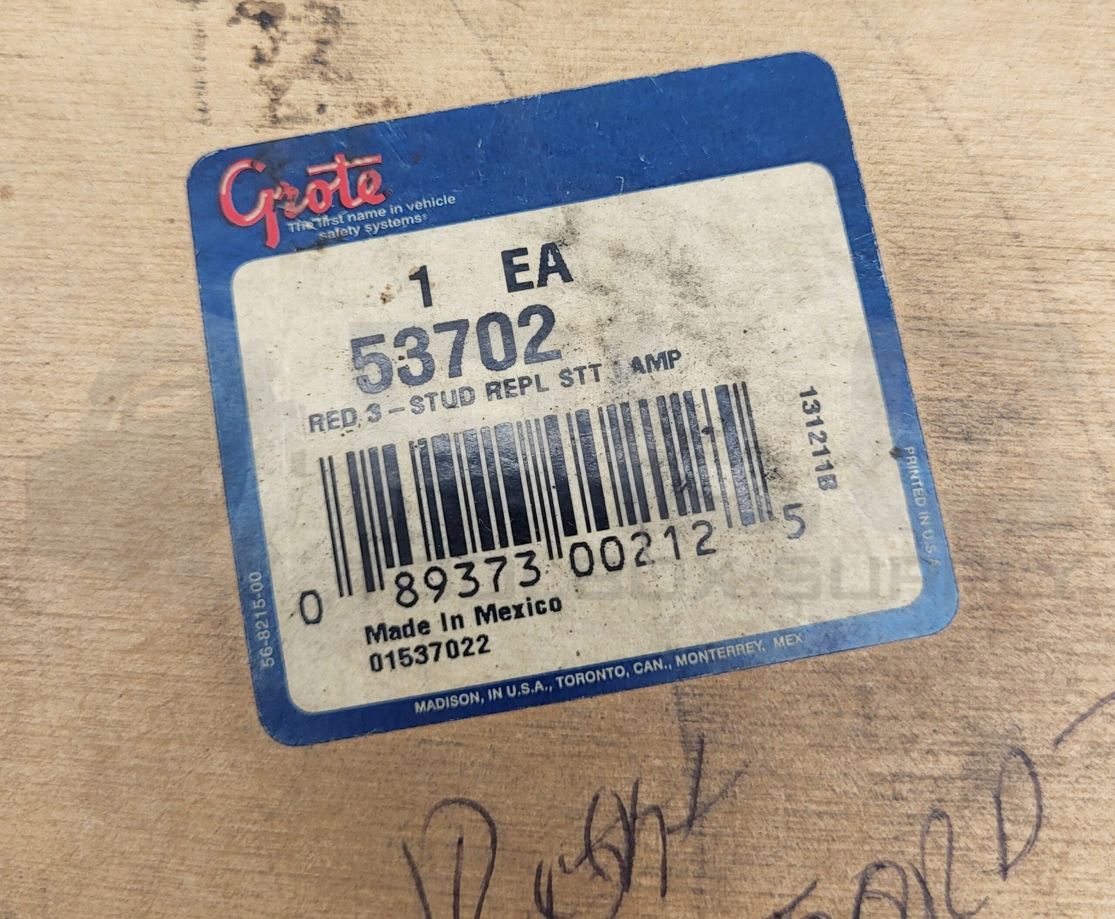 NEW GROTE 53702 3 STUD STOP TAIL LIGHT *READ*