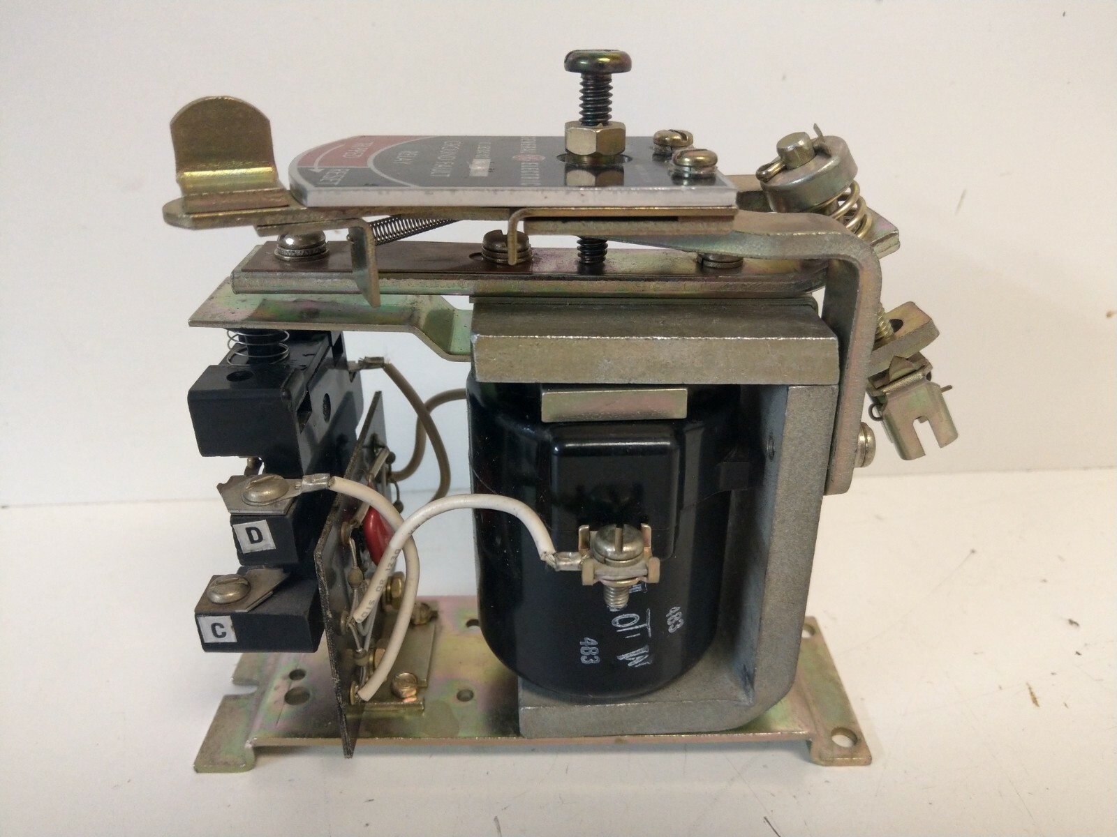 NEW OLD STOCK! GE GENERAL ELECTRIC GROUND FAULT RELAY IC2820A102 BH