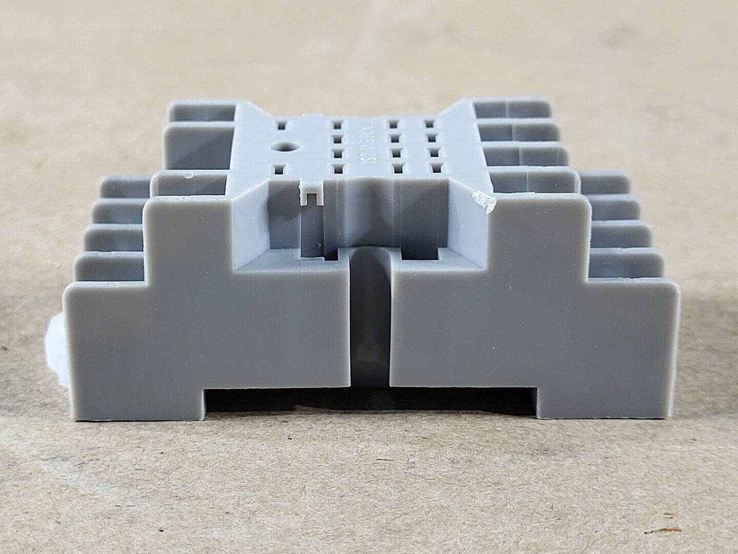 SURPLUS NEW Tyco Electronics 27E894 14-Pin Relay Socket