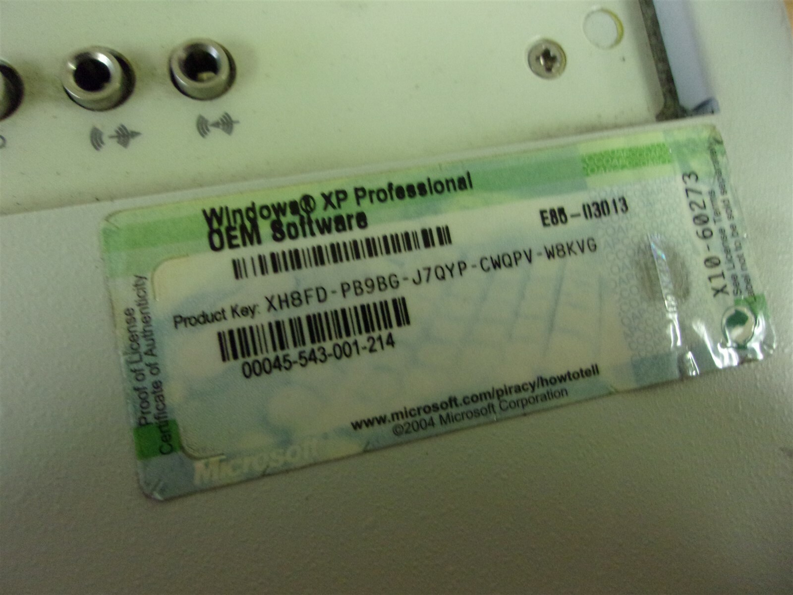 Window S XP Professional OEM Software Monitor E85-03013 X H8FD-PB9BG-J