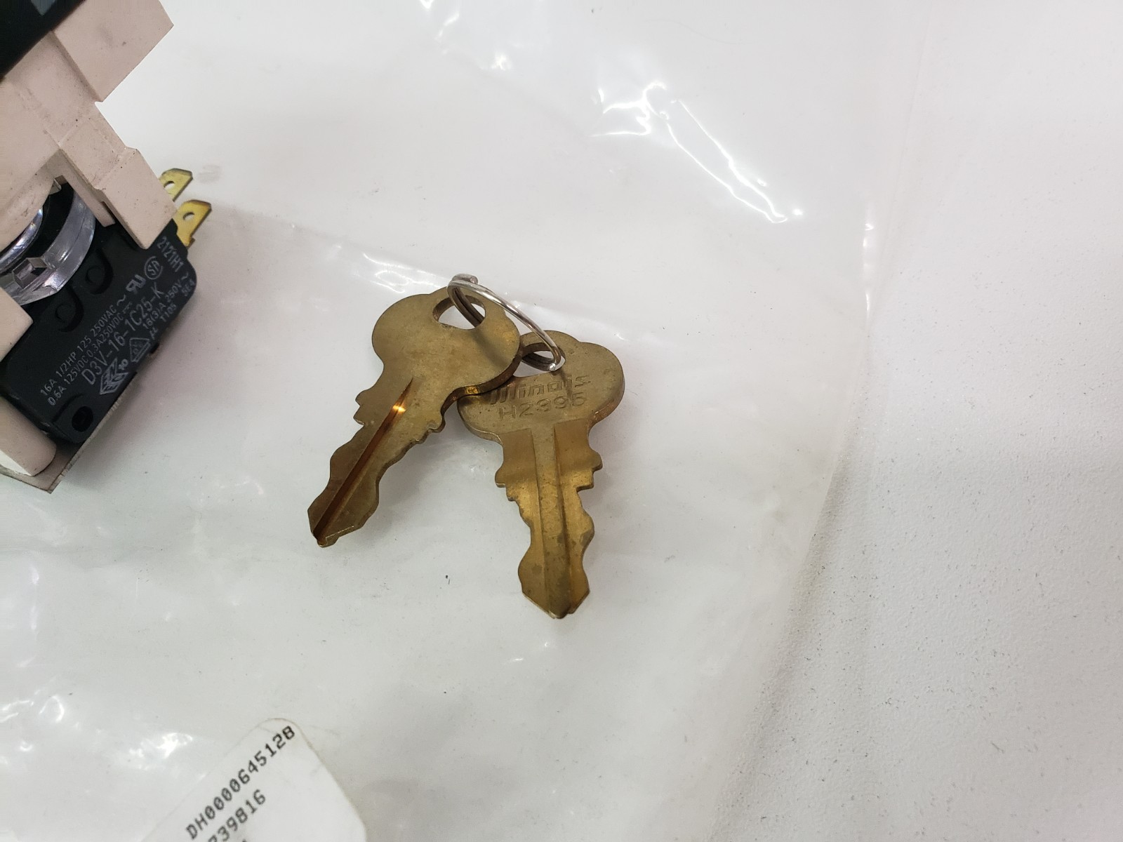 UNUSED – TKE ThyssenKrupp Key Switch 9739816 Door Hold 171AR33
