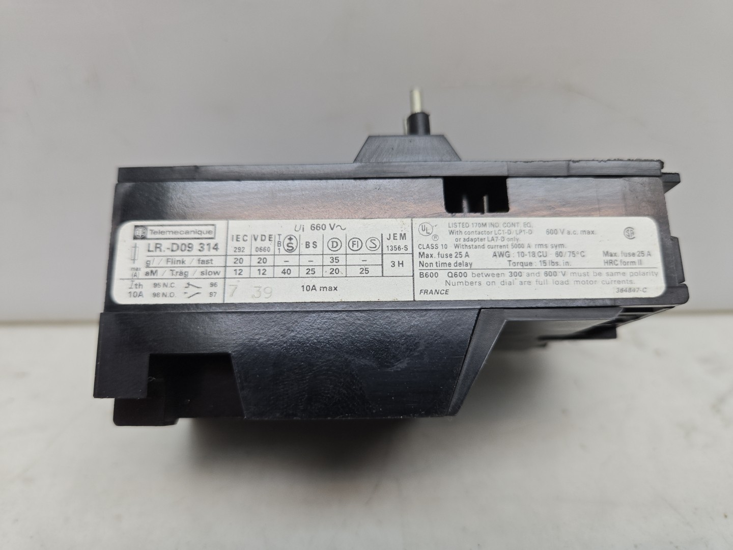 Telemecanique LR1-D09 314 Overload Relay 7-10A 690V 3-Pole LRD09314