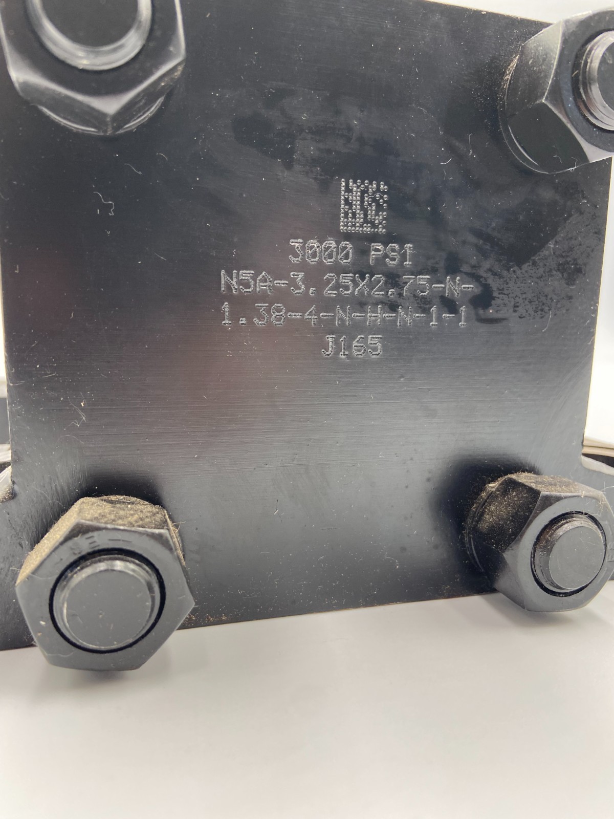 EATON | Hydro-Line SXH00249, N5A-3.25X2.75-N-1.38-4-N-H-N-1-1 -New