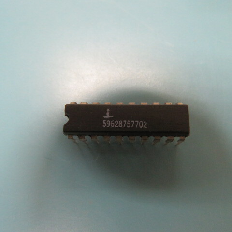 Intersil 59628757702 Qty of 1 per Lot CMOS OCTAL INVERTING BUS TRANSCE
