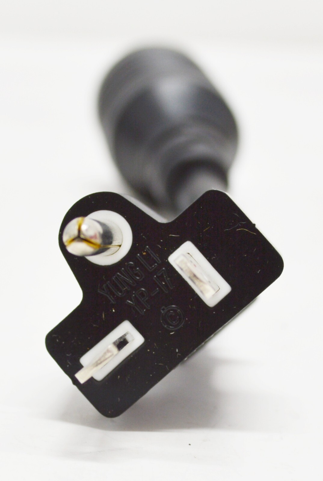 NEW Yung Li YC-56 Heavy Duty Power Adapter L5-20R 20A 125V
