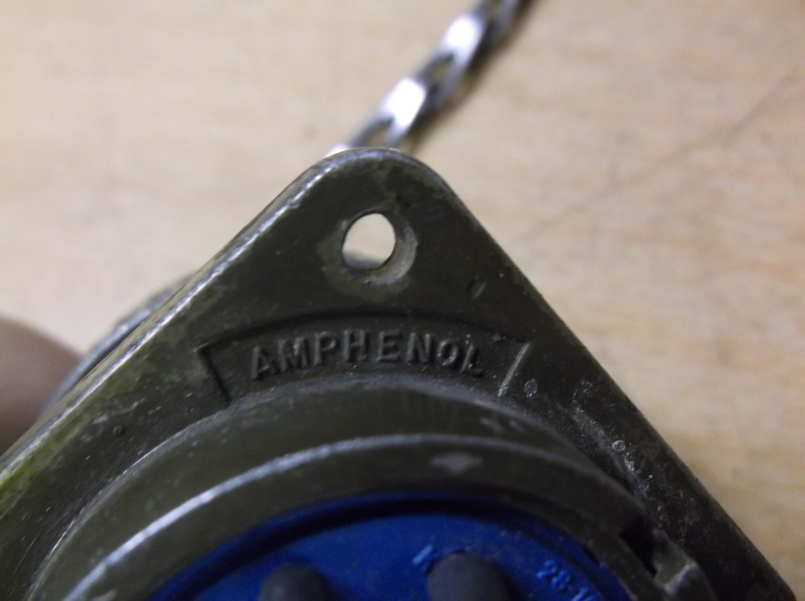 Amphenol MS25043-280 Circular Connector w/ Chain and Cap *FREE SHIPPING*