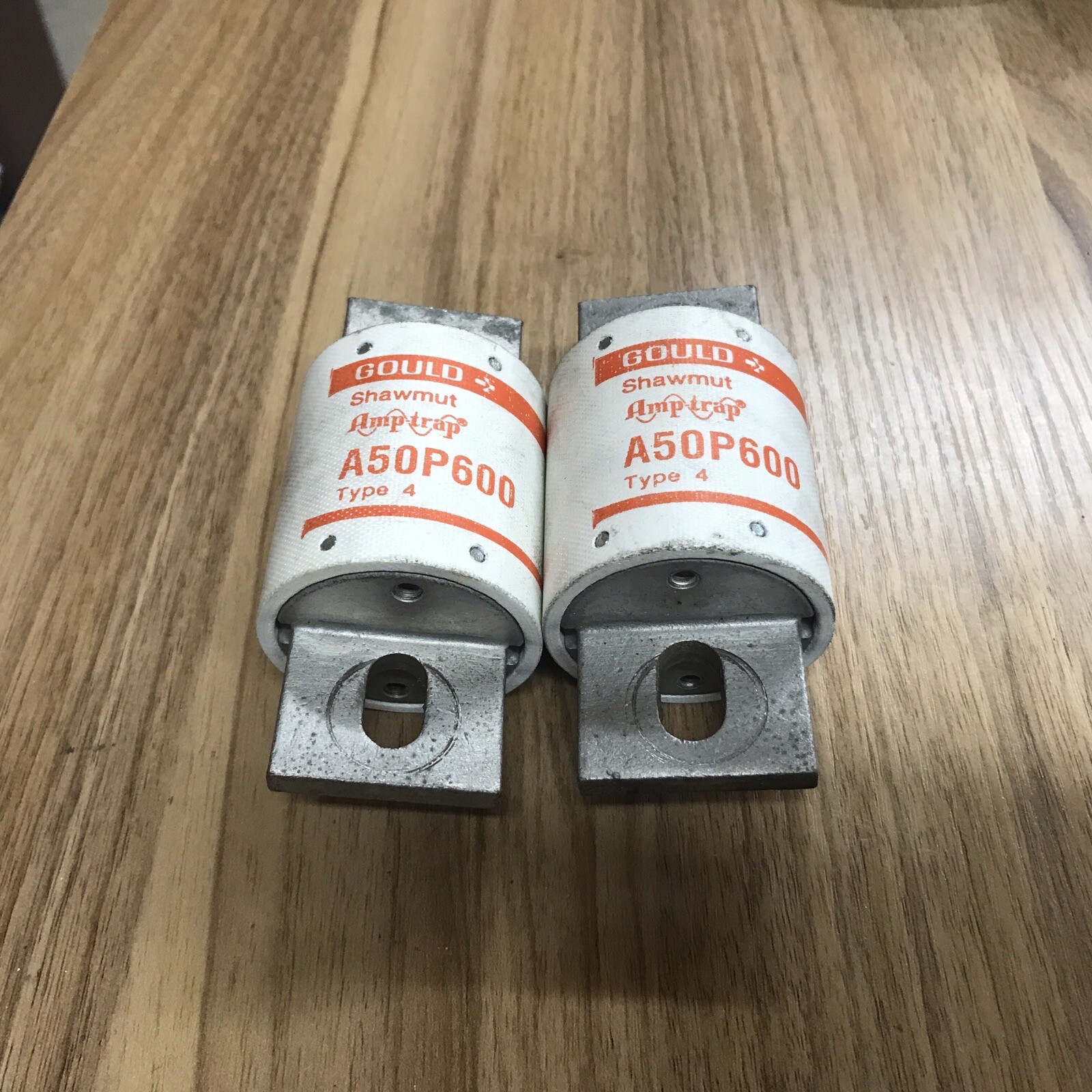 * LOT OF 2 * Gould A50P600 Shawmut Amp-trap Fuses, Type 4 Fuse