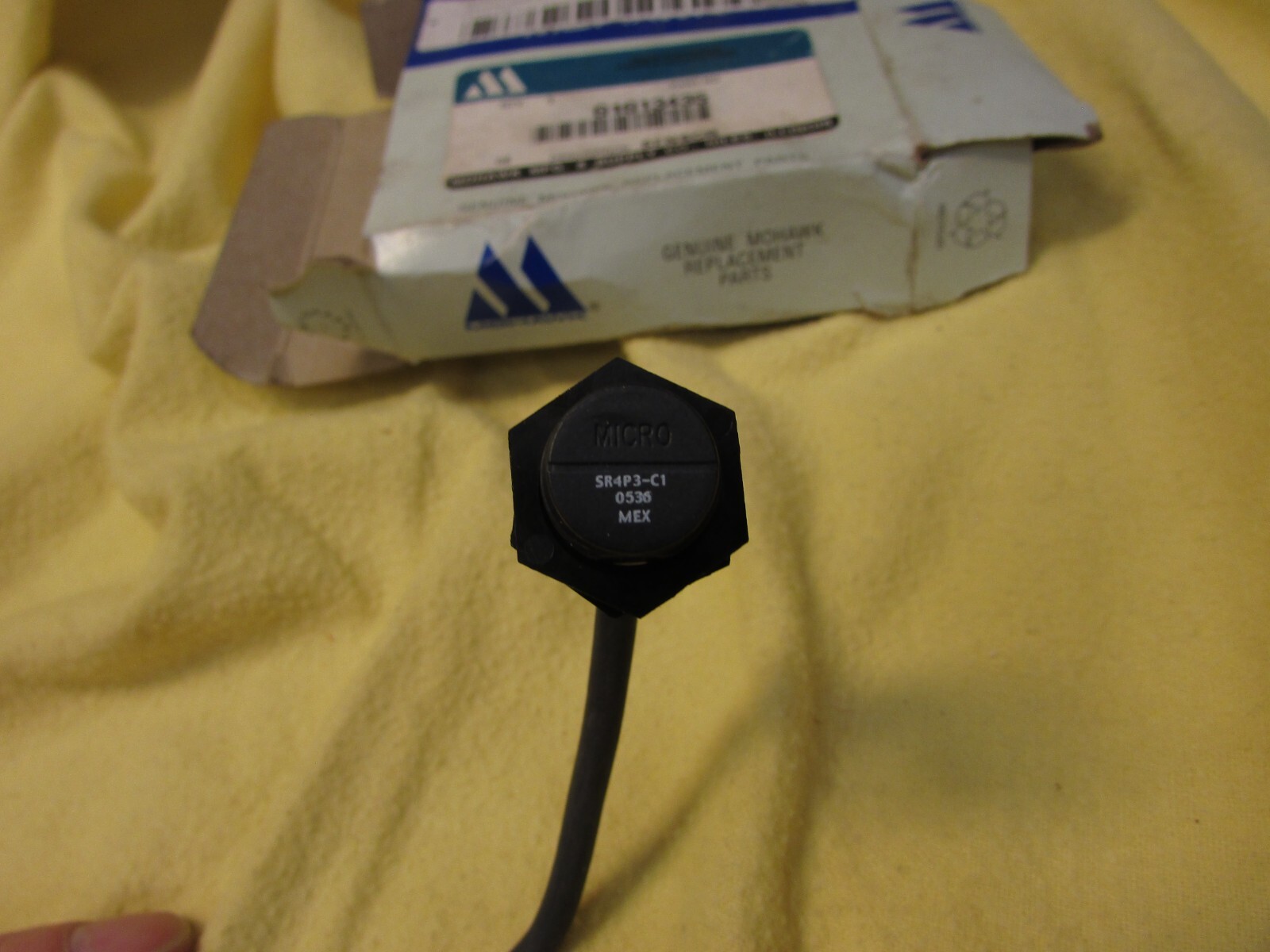 Honeywell SR4P3-C1 Sensor, NOS, Mohawk G1013435, L3