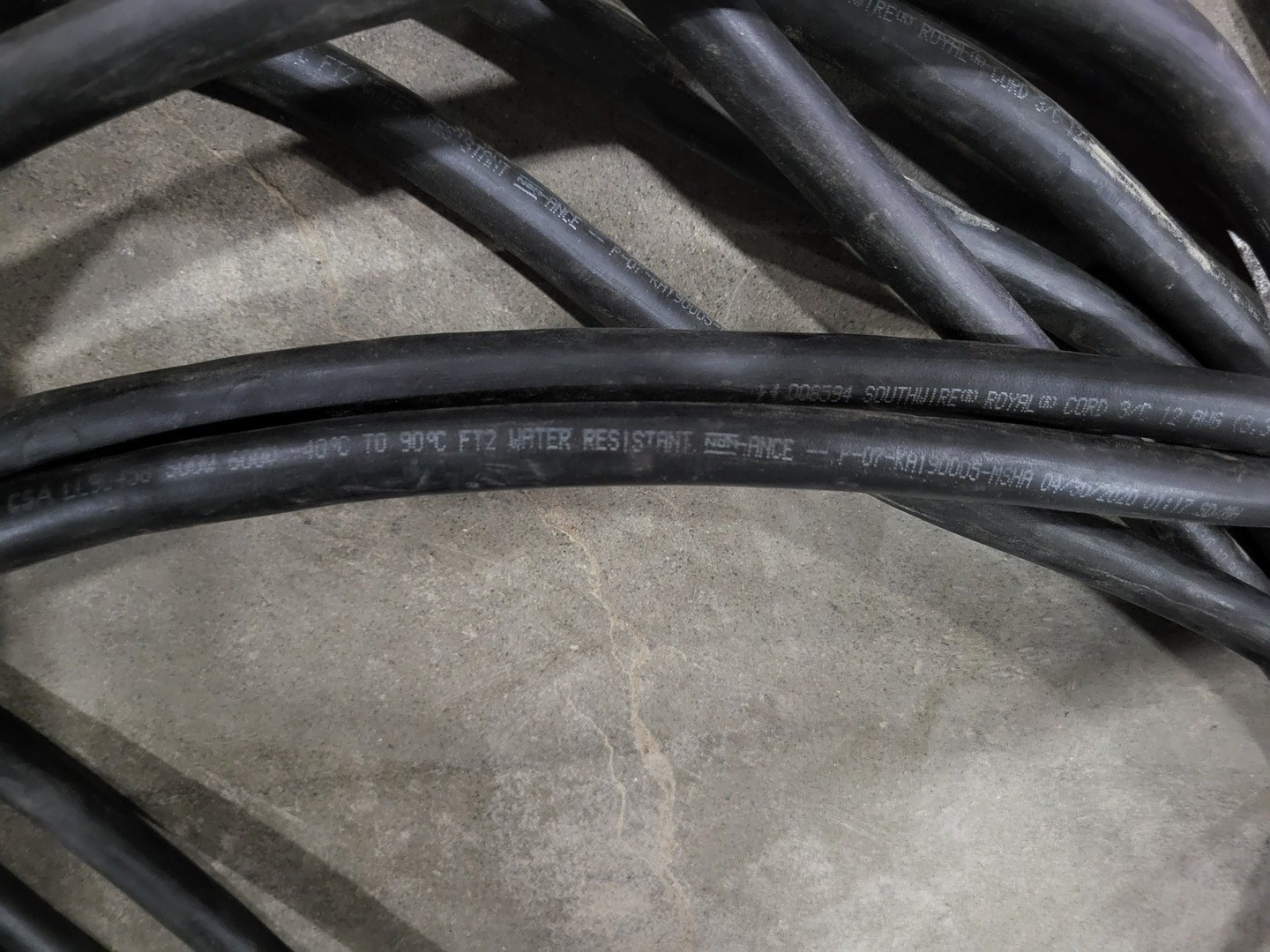 SOUTHWIRE 60 ft SOOW Power Extension Cord 12/3 AWG 15A 125V – Wire & Cable