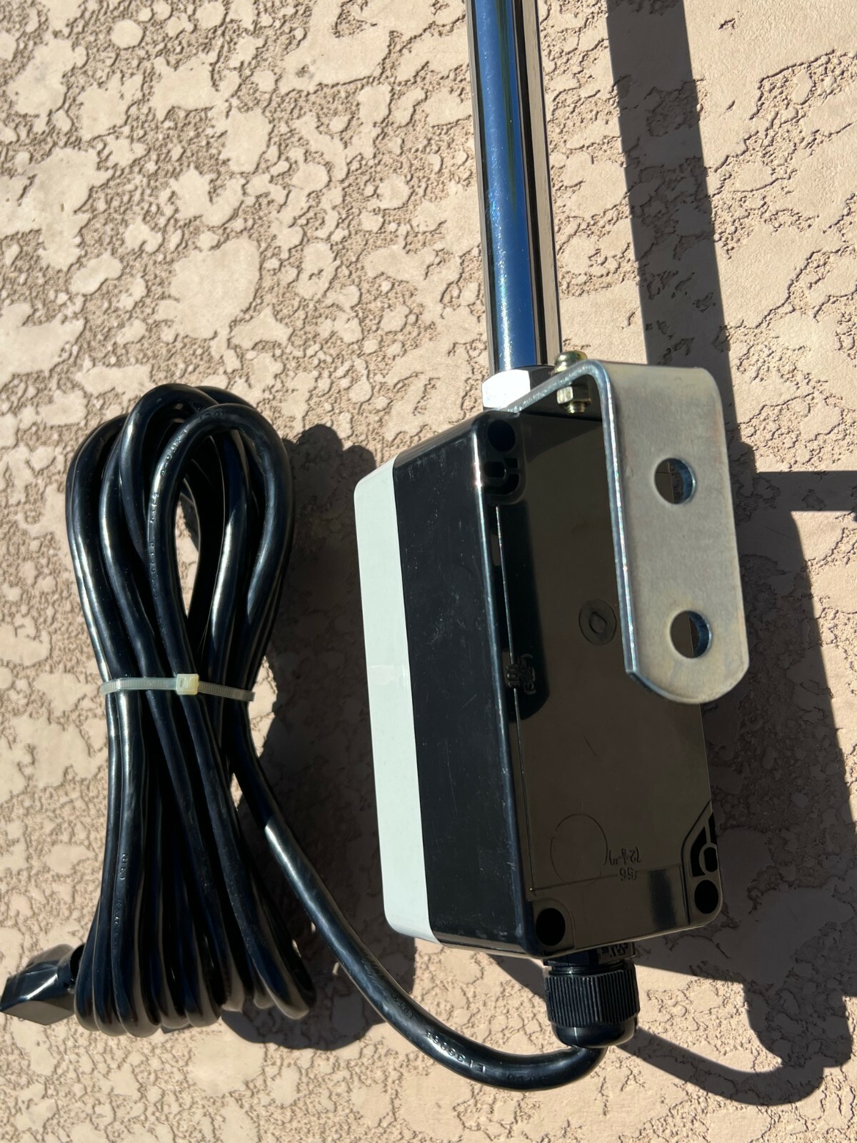 SIGNAWORKS STL-110-4-LW1 EXCEL CONTROLS LED AND ON TOWER LIGHT 4 STACK & MOUNT