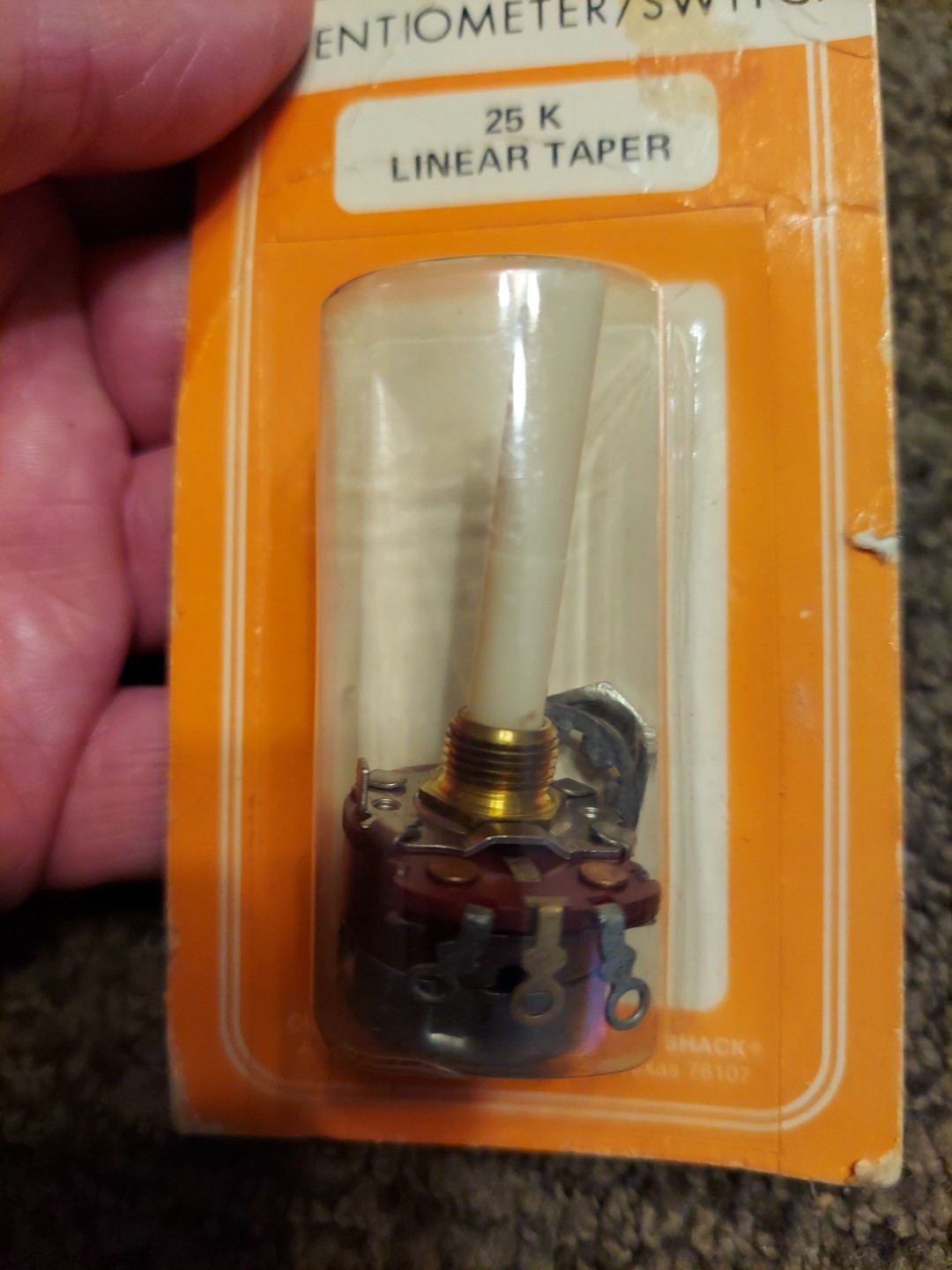 271-094 ARCHER 25 K LINEAR TAPER POTENTIOMETER/ SWITCH RADIO SHACK NOS