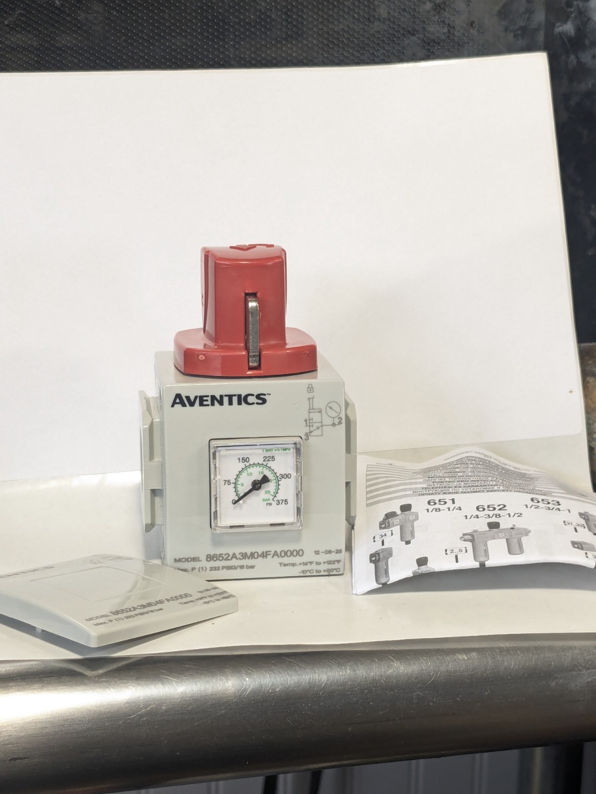 NUMATICS Aventics Shut Off Valve 1/2 in NPT, 1/2 in NPT 8652A3M04FA 232 psig New