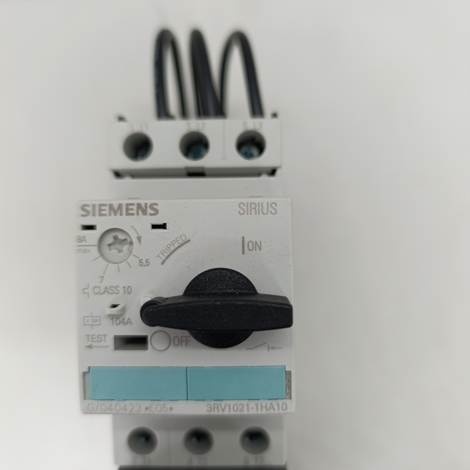 SIEMENS 3RA1120-1HC24-0AP0 LOAD FEEDER 3RA1120 1HC24 0AP0 400VAC 5.5-8A 230VAC