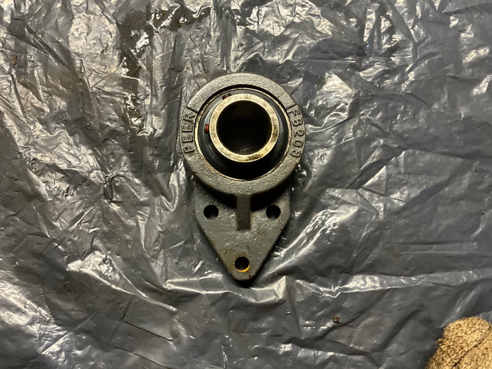 PEER 3-Bolt Flange Mounted Bearing FB208