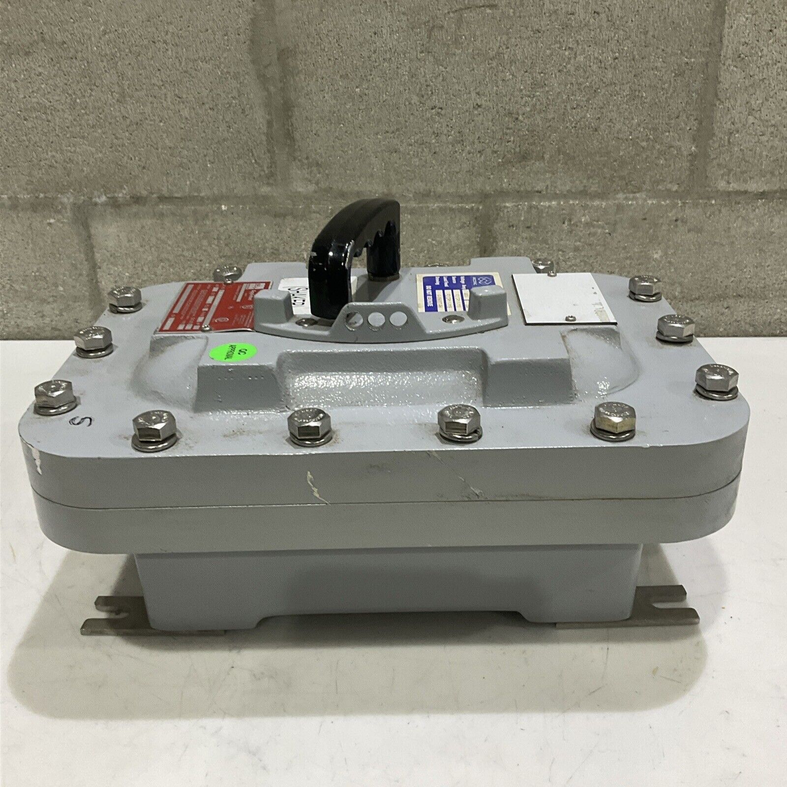 APPLETON AEAB3036DS 30A 600V 3P 3PH ARCONIC F2 CS3 1-115 SHAKER 480 V 30 A