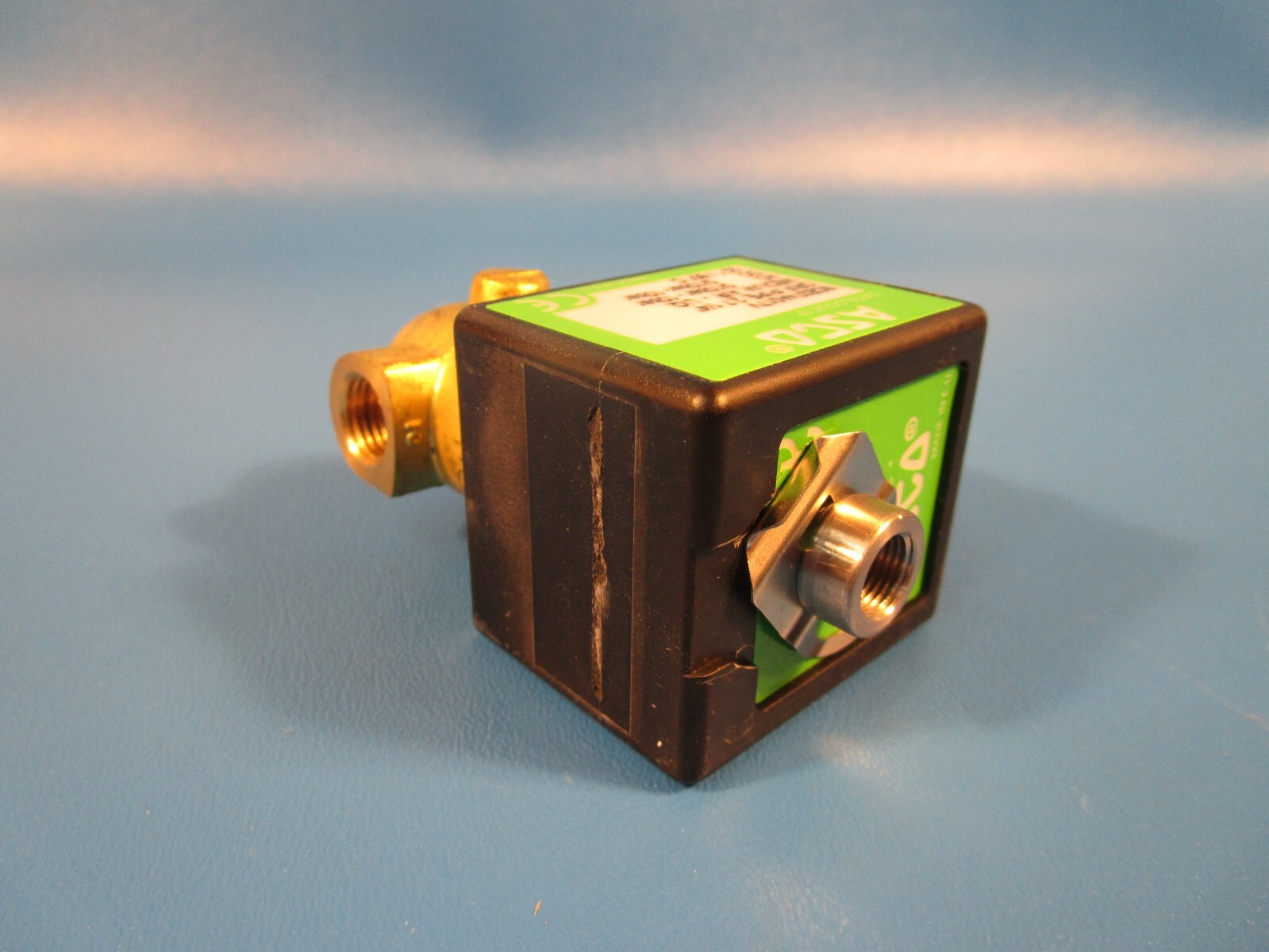 ASCO SCE374A017V, Solenoid Valve, G1/4, 2.7mm Orifice, Brass Body