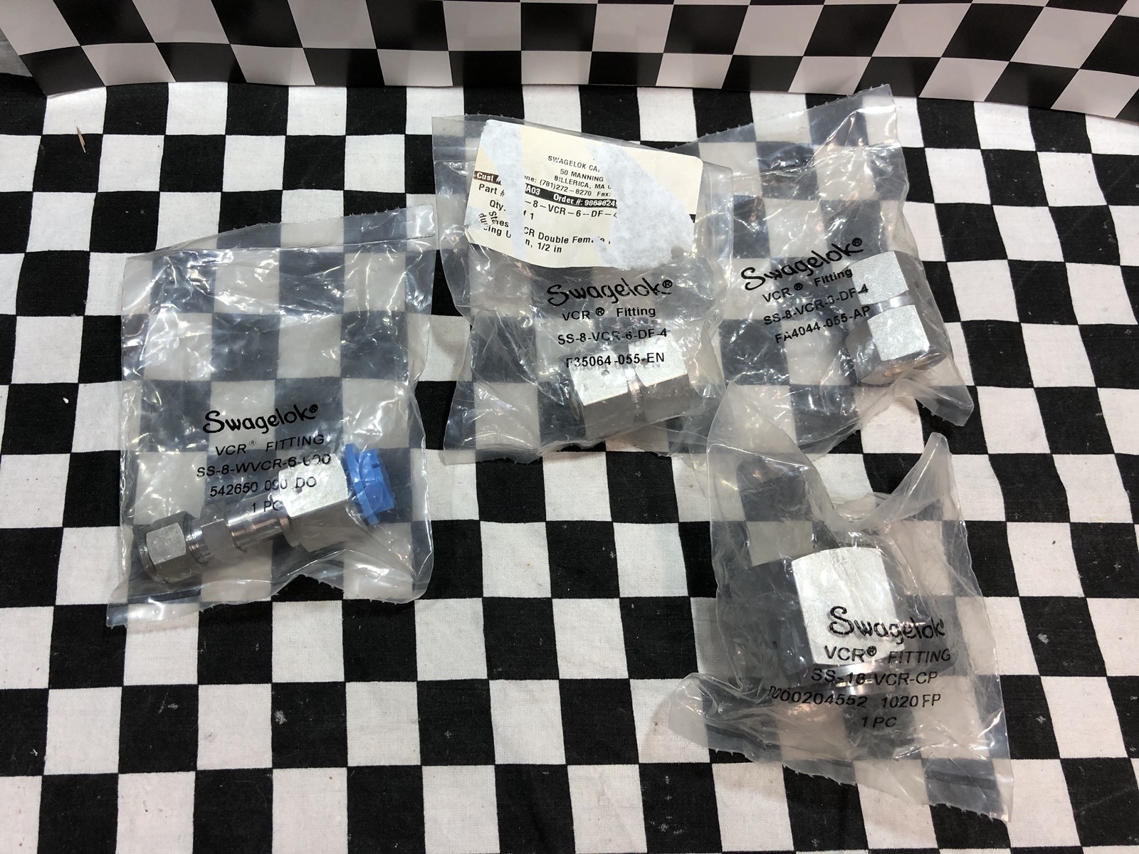 Lot Of 4 Swagelok SS-8-WVCR-6-600, SS-16VCR-CP, SS-8-VCR-6-DF-4 #113Q4