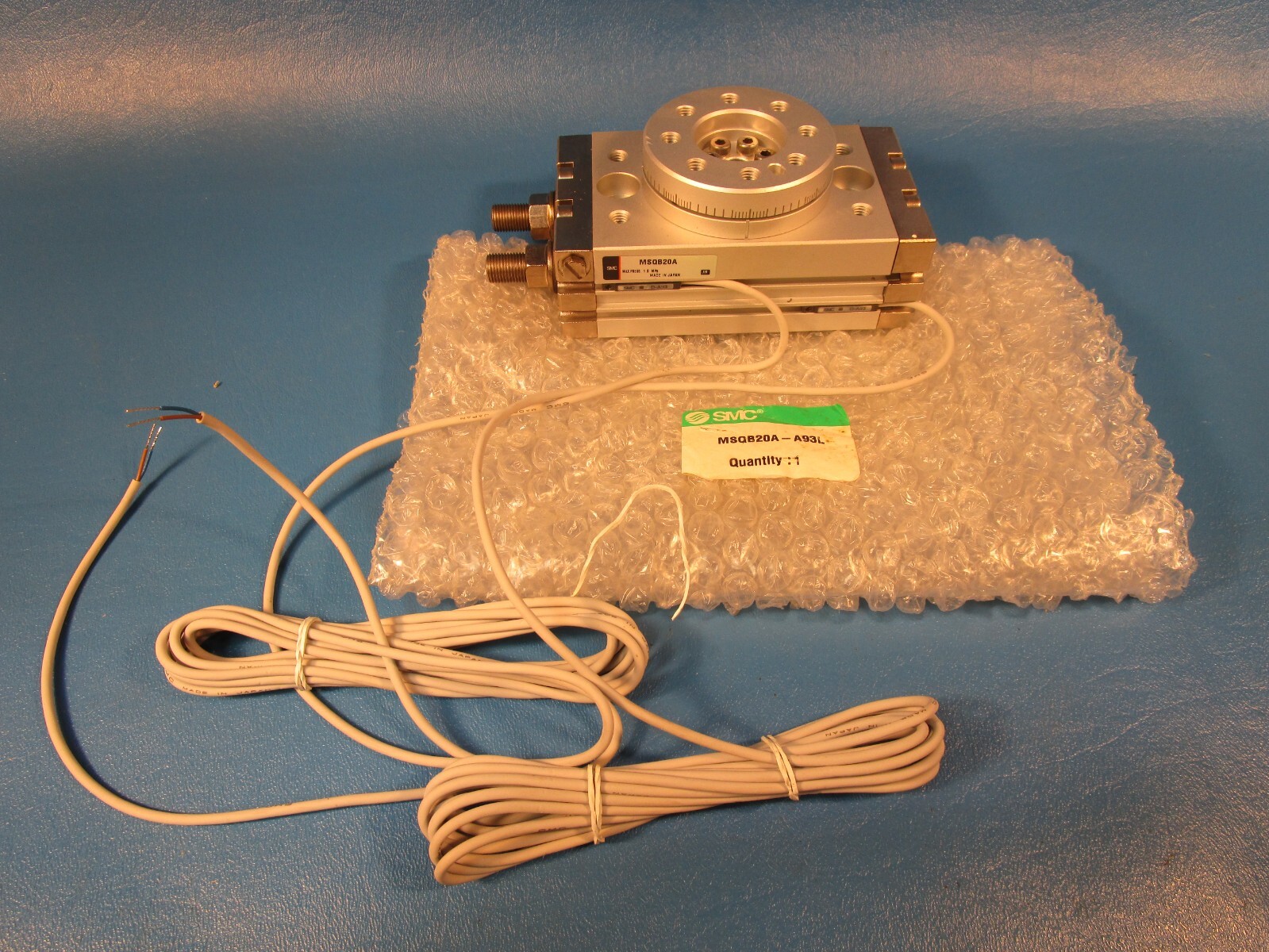 SMC MSQB20A-A93L, ROTARY ACTUATOR With TABLE