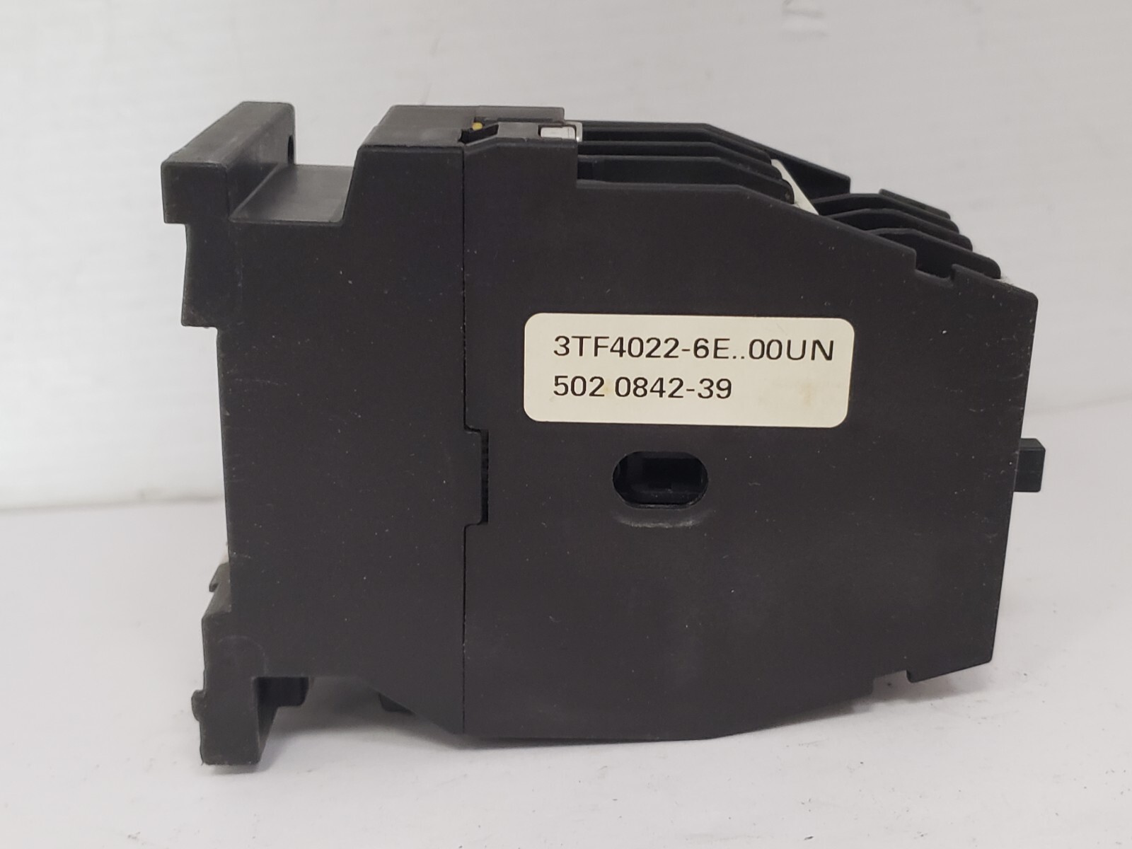 SIEMENS 3TF4022-6E CONTACTOR 3 POLE 2 NO 2NC 110/120VAC 50/60HZ
