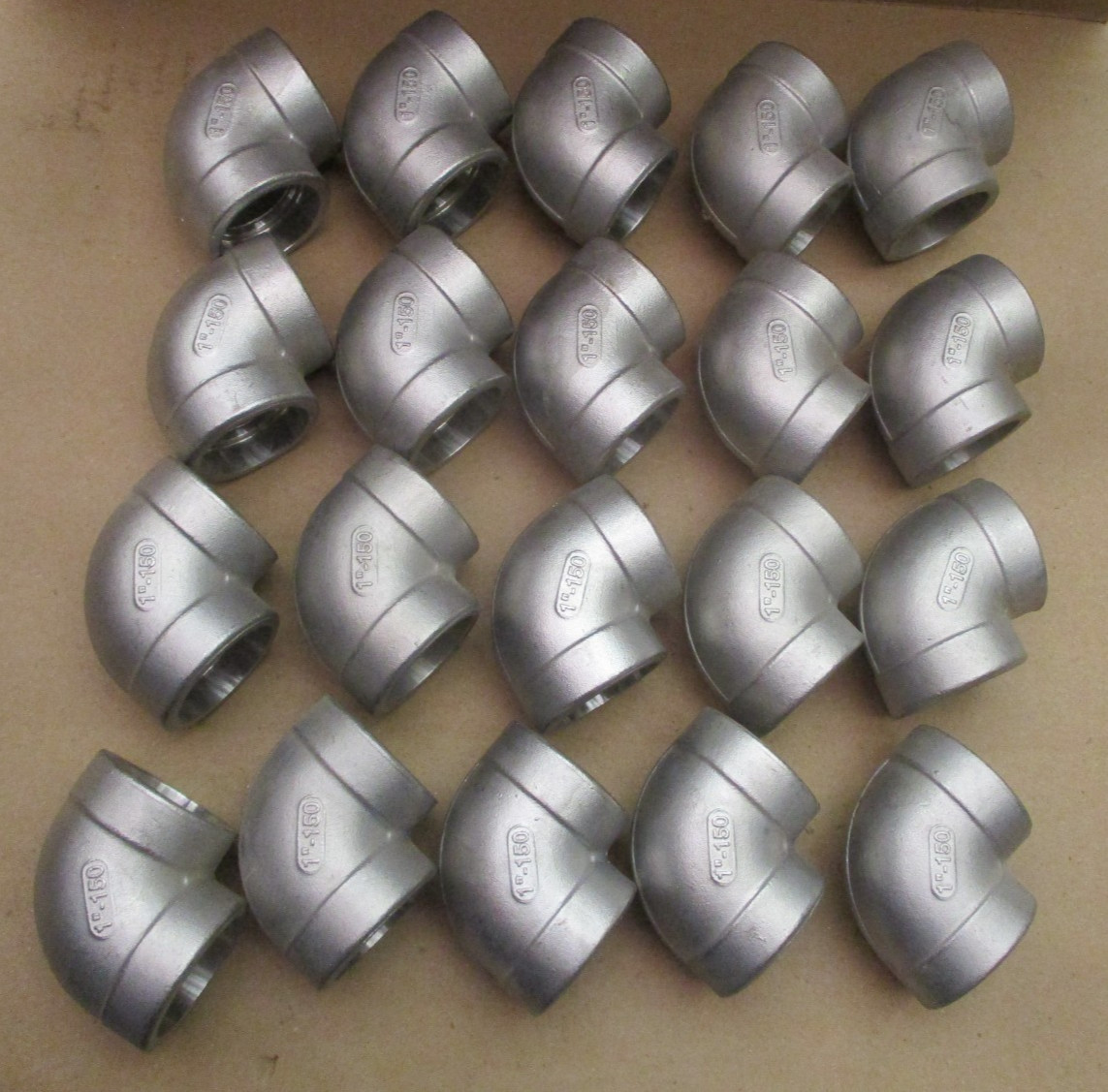 New Open Box of 20 Pieces 90 Degree Elbows SS Coupling M316 1″-150 52654IPL