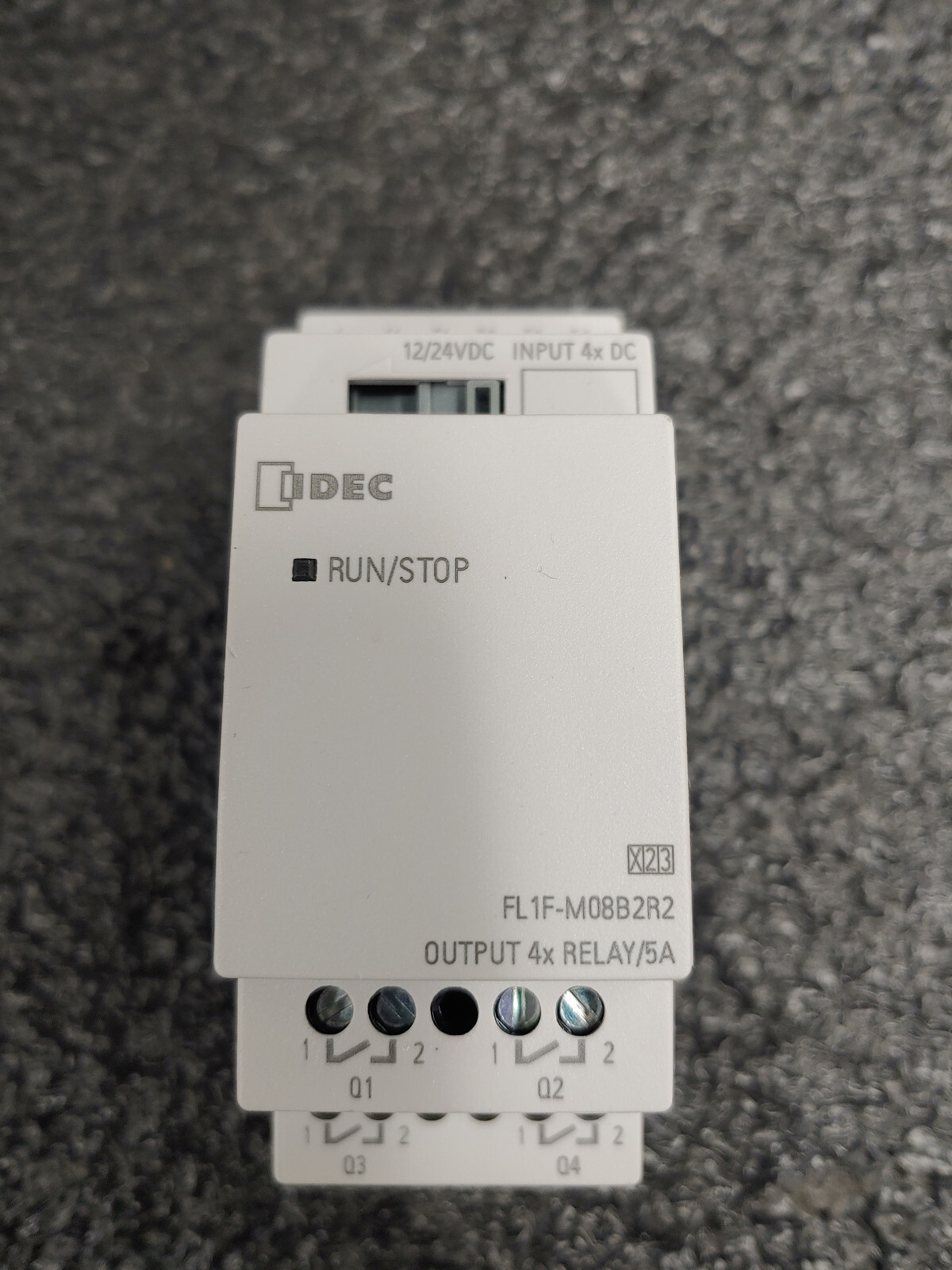 IDEC FL1F-M08B2R2 FL1F SmartRelay 4in 4out 12-24VDC Expansion Module