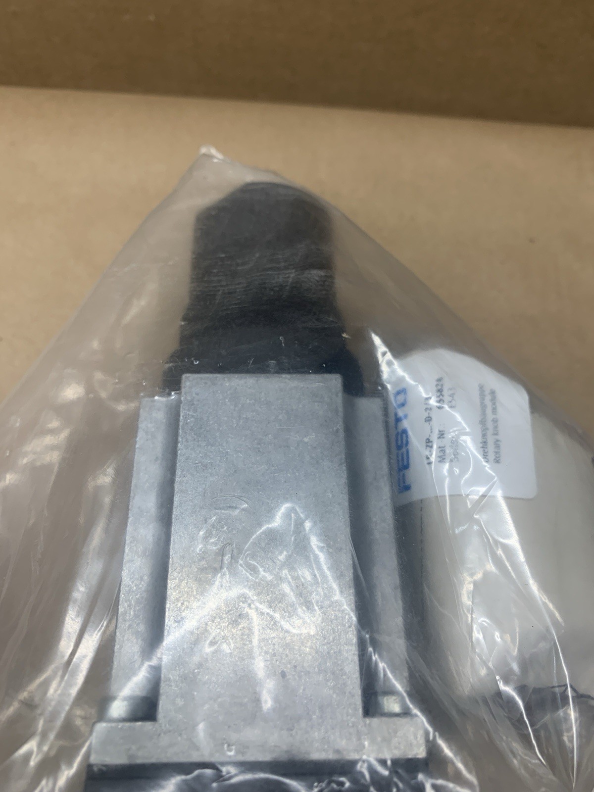 FESTO LR-ZP-A/B-D-3 INTERMEDIATE PRESSURE REGULATOR PLATE **NEW**