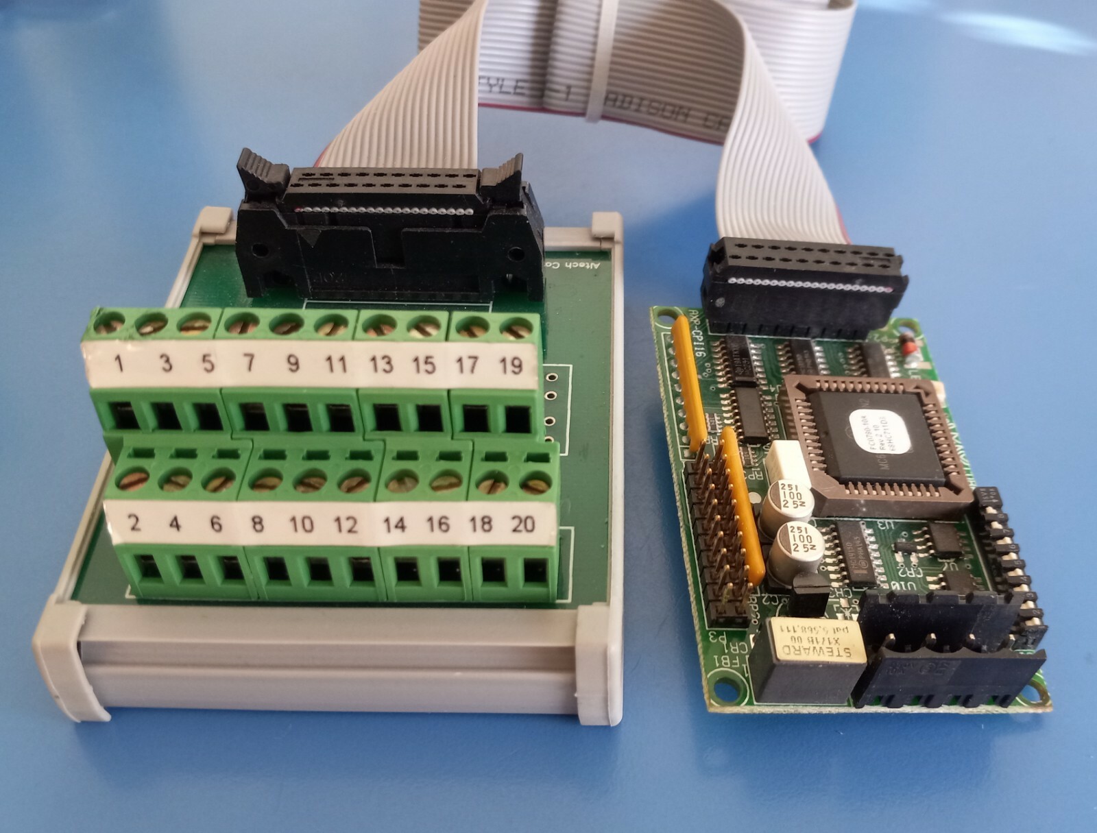 AMX-AXP-CPI16 16 CH I/O INTERFACE includes one 8 ch. I/O screw connection Block